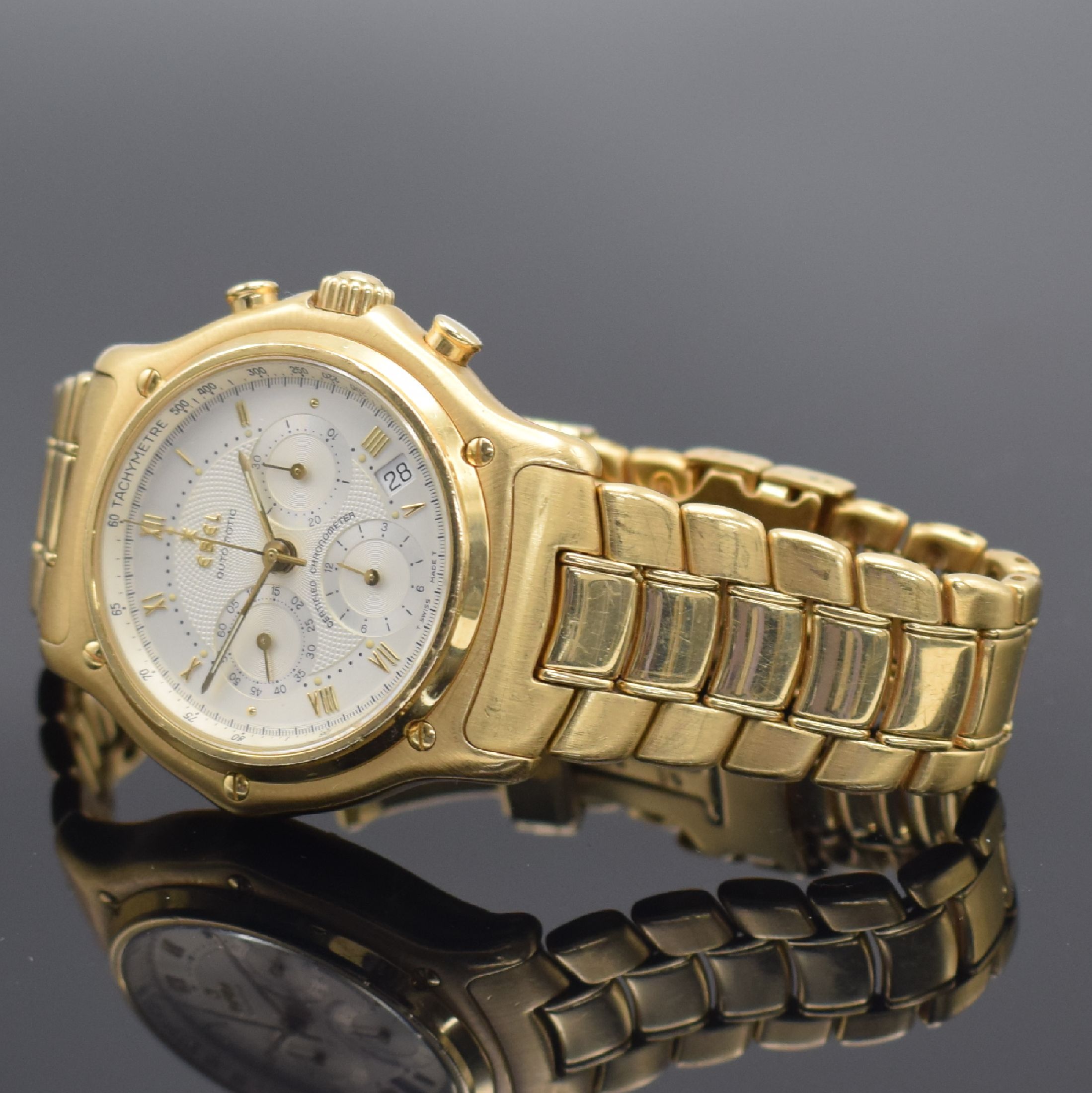 Detail b: EBEL Armbandchronograph Chronometer Le Modulor in GG 750/000 Referenz 8137241, Automatik, Schweiz um 2010, orig. Gliederband m. Faltschließe, Boden ...
