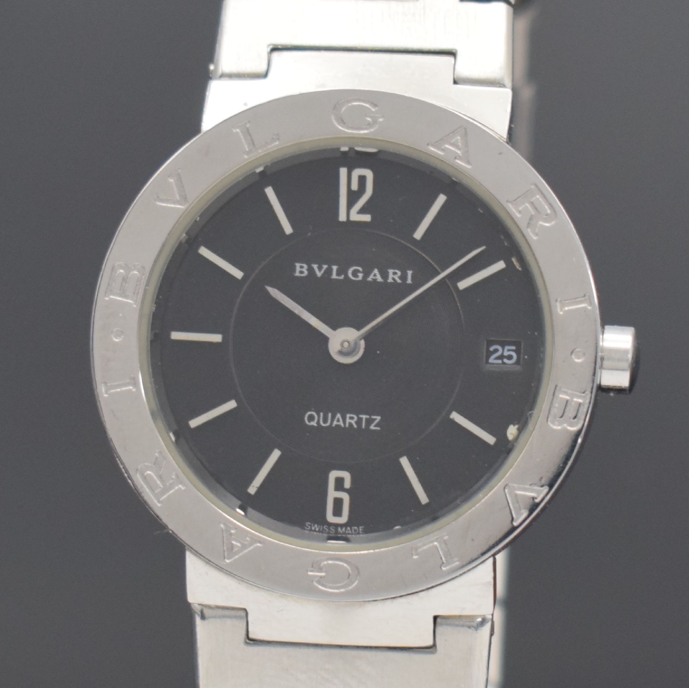 Detail a: BULGARI Armbanduhr in Stahl, Schweiz um 2000, quarz, Ref. BB 33 SS, orig. Gliederband m. Faltschl., Boden aufgedr., Lünette m. Bulgari-Gravur, ...