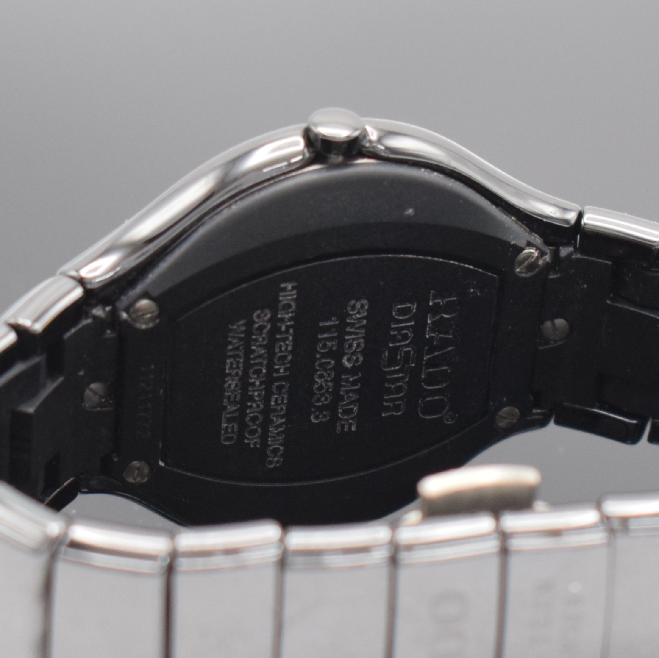 Detail b: RADO Diastar Armbanduhr in Keramik, Schweiz um 2010, quarz, Ref. 115.0653.3, Boden 4-fach verschr., Gliederband m. dopp. Faltschl., schwarzes ...