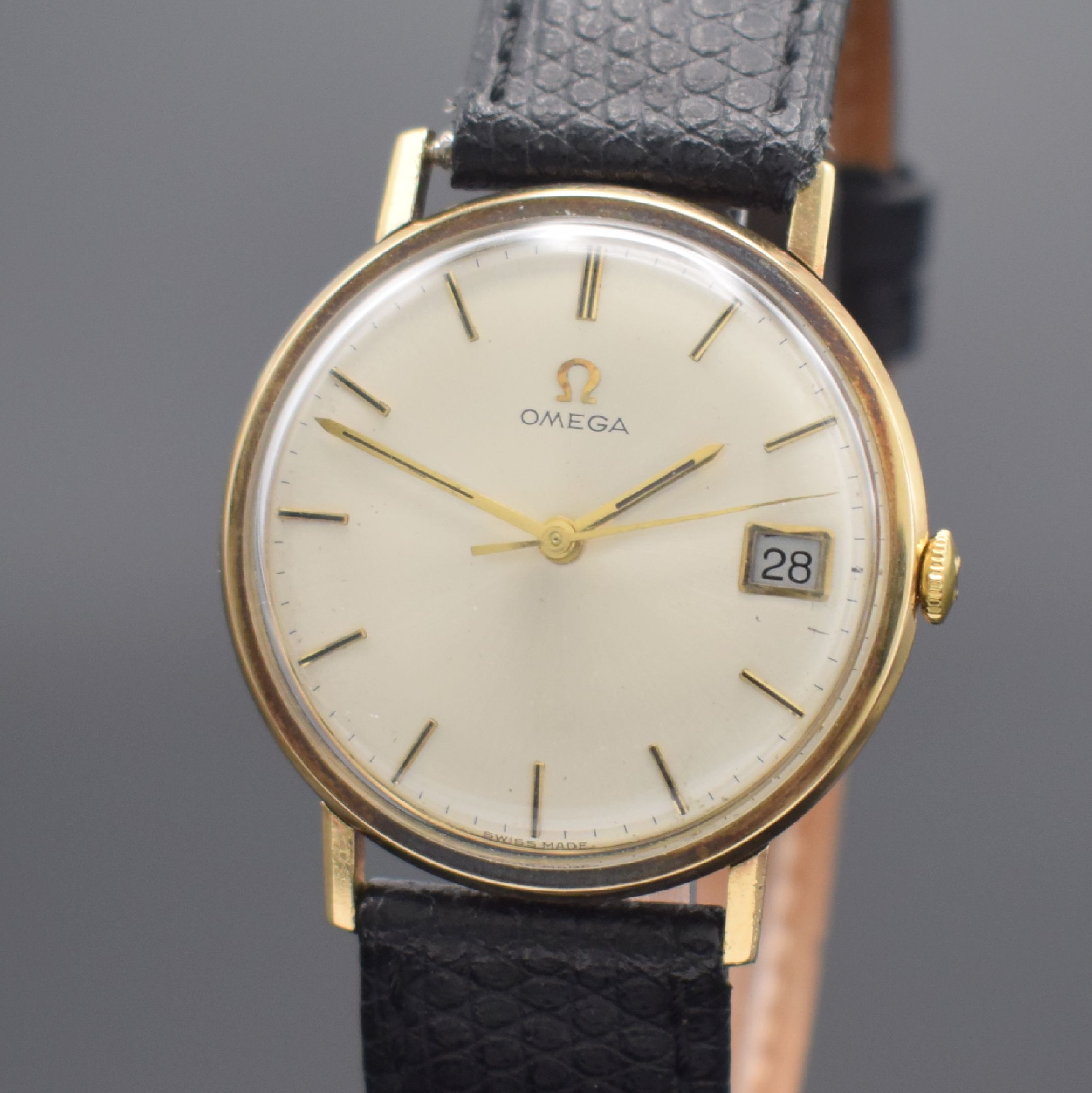 Detail a: OMEGA Herrenarmbanduhr in GG 375/000, Schweiz für britischen Markt um 1968, Ref. 131/25016, Handaufzug, 2-teil. Geh., Glasrand aufgedr., silb. ...