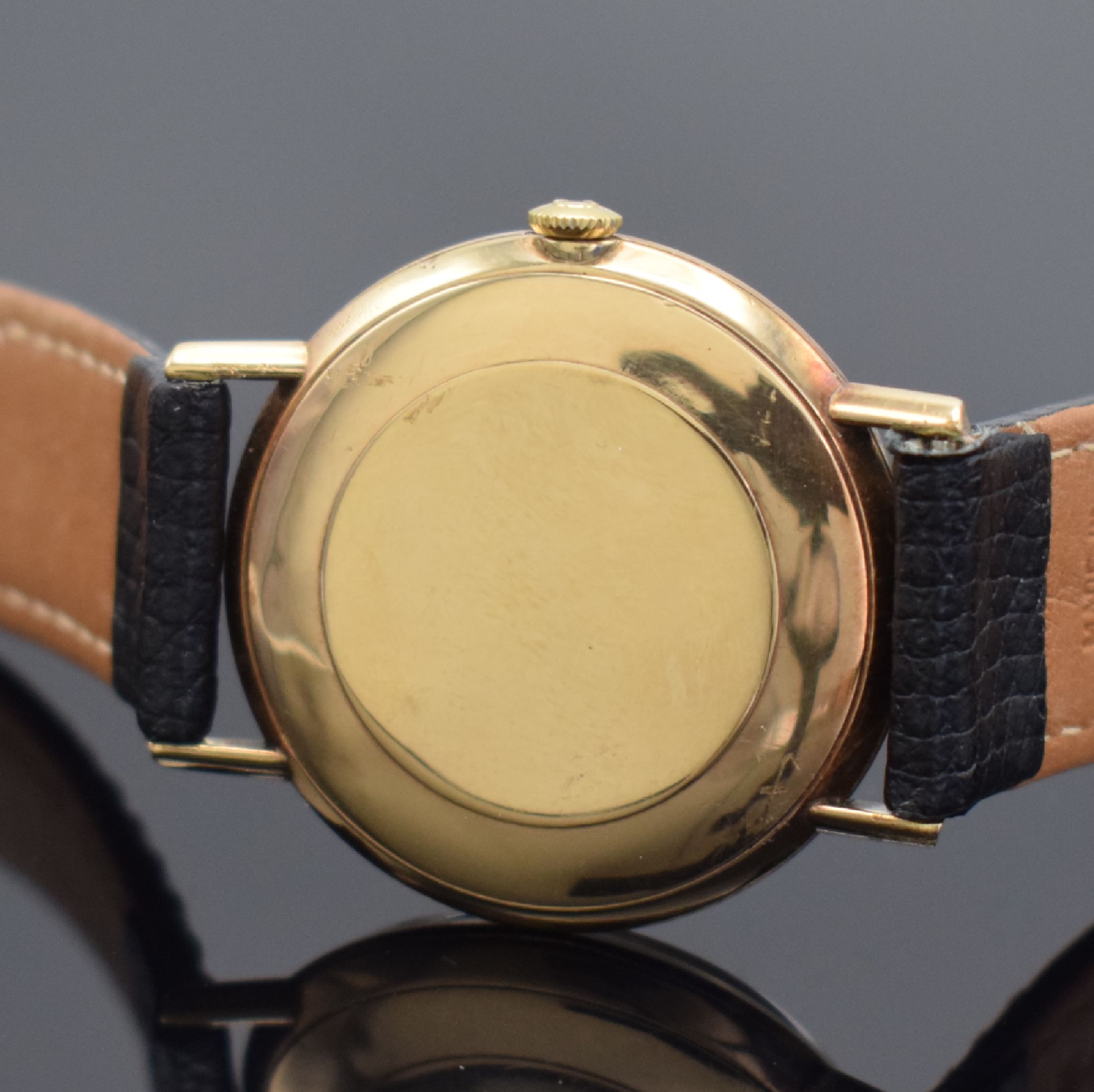 Detail c: OMEGA Herrenarmbanduhr in GG 375/000, Schweiz für britischen Markt um 1968, Ref. 131/25016, Handaufzug, 2-teil. Geh., Glasrand aufgedr., silb. ...
