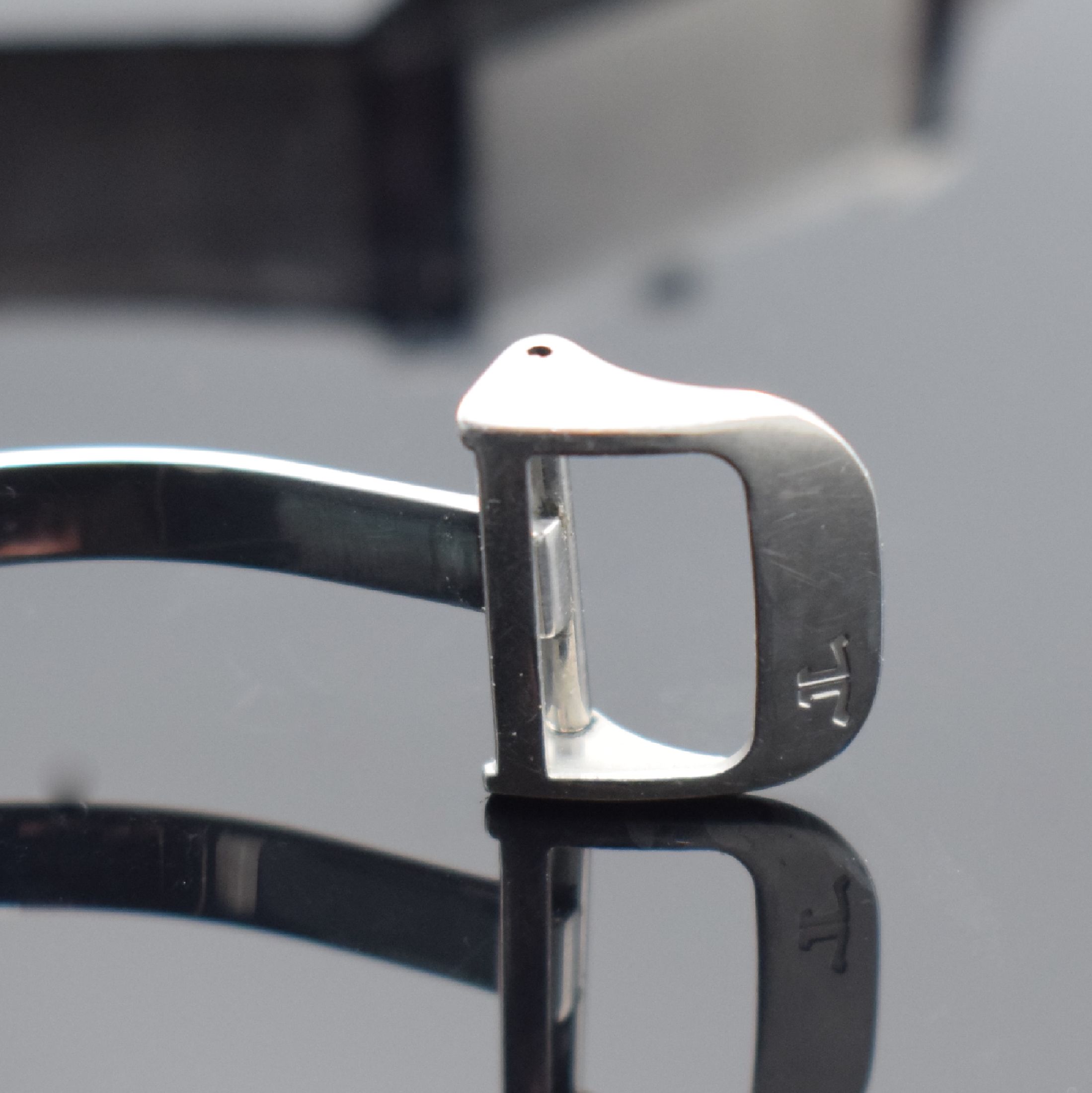 Detail c: Jaeger-LeCoultre Reverso Armbanduhr in Stahl, Schweiz um 2000, quarz, Ref. 252.8.08, um 180 Grad drehb. Wendegeh., neutr. Lederband m. orig. ...