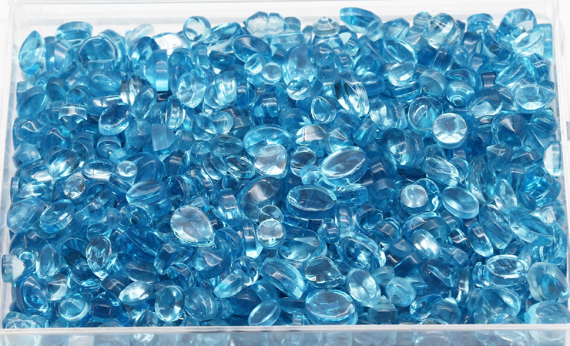 Detail a: Lot lose Blautopas-Cabochons (beh.) zus. ca. 902 ct, Idar Obersteiner Schleifarbeit