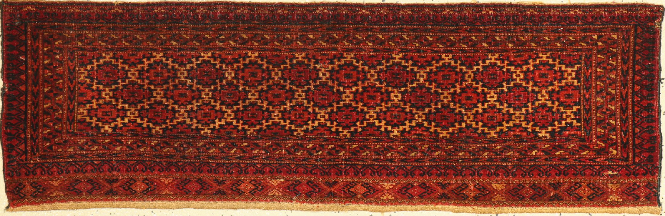Tekke Torba, Turkmenistan, um 1920, Wolle auf Wolle, ca. 124 x 40 cm, EHZ:(Guter Zustand), kleiner Riss