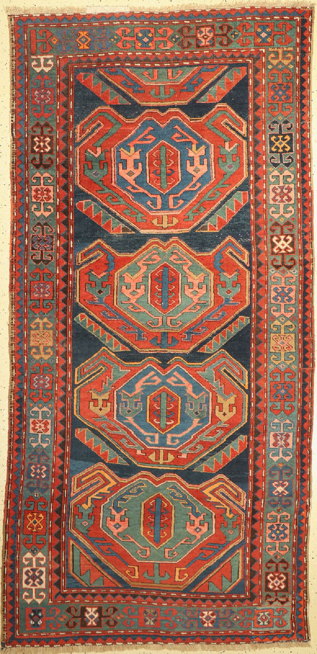 Tier-Göl Kazak, Kaukasus, um 1920/1930, Wolle auf Wolle, ca. 255 x 124 cm, EHZ:(Guter Zustand)