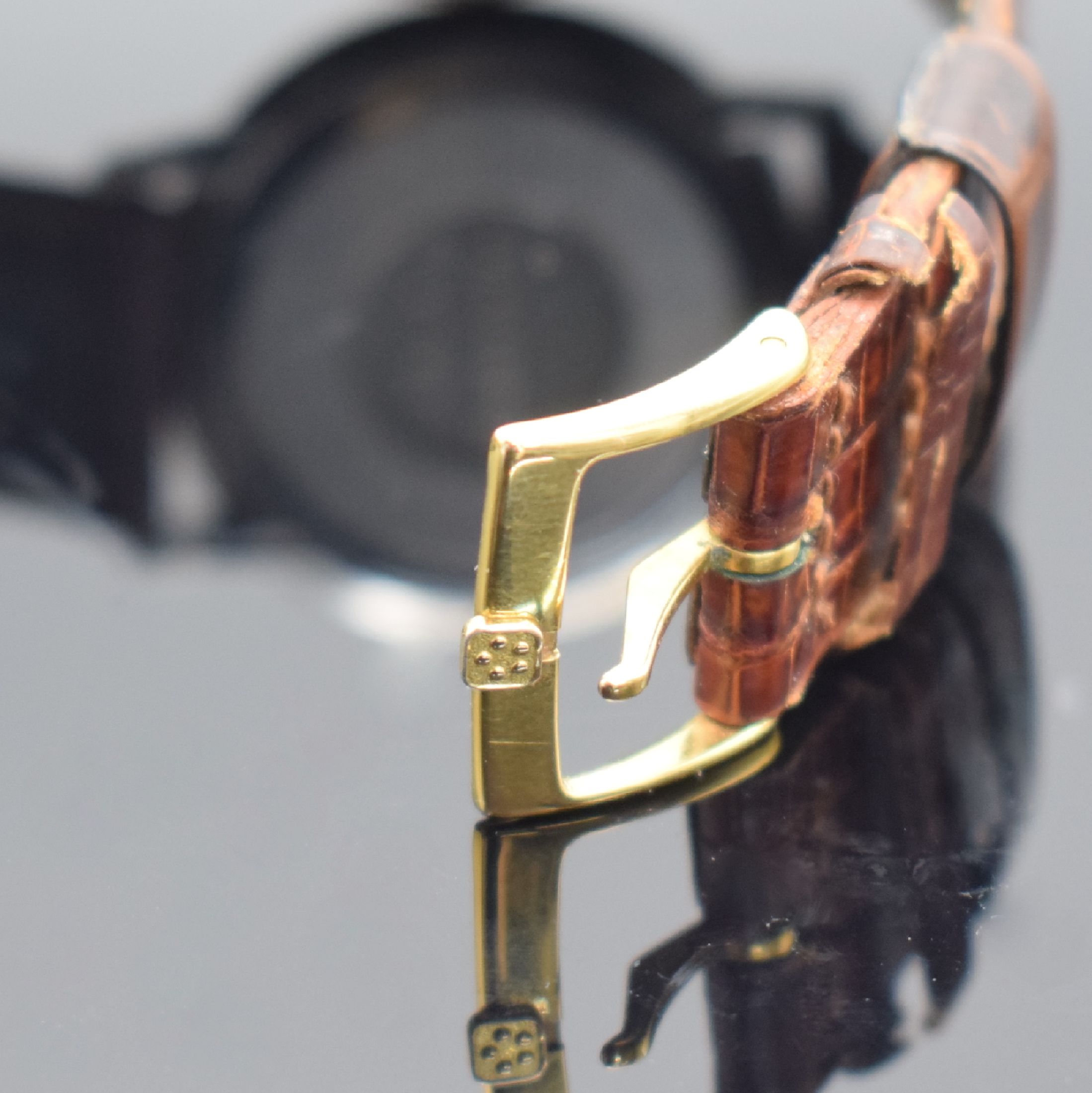 Detail b: ETERNA flache & elegante Herrenarmbanduhr in Stahl/Gold, Schweiz lt. orig. Papier verk. 1996, quarz, gedr. Geh., Ref. 140 3000 47S, Goldlünette m. ...