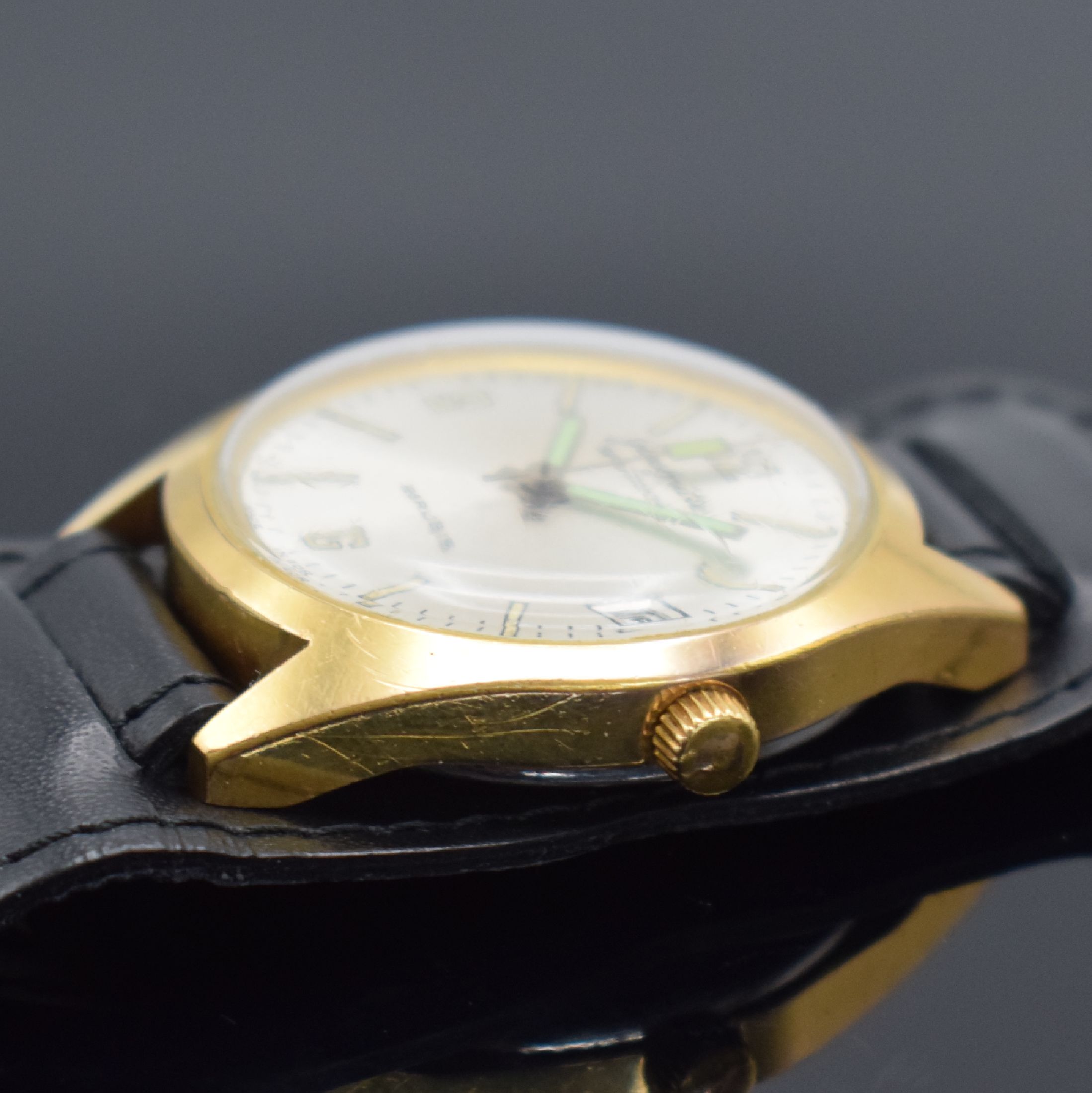 Detail b: GLASHÜTTE Spezimatic vergoldete Armbanduhr, DDR um 1975, Automatik, 2-tlg. Geh., gedr. Stahlboden, silb. Zifferbl., Leuchtindizes & -zeiger ...