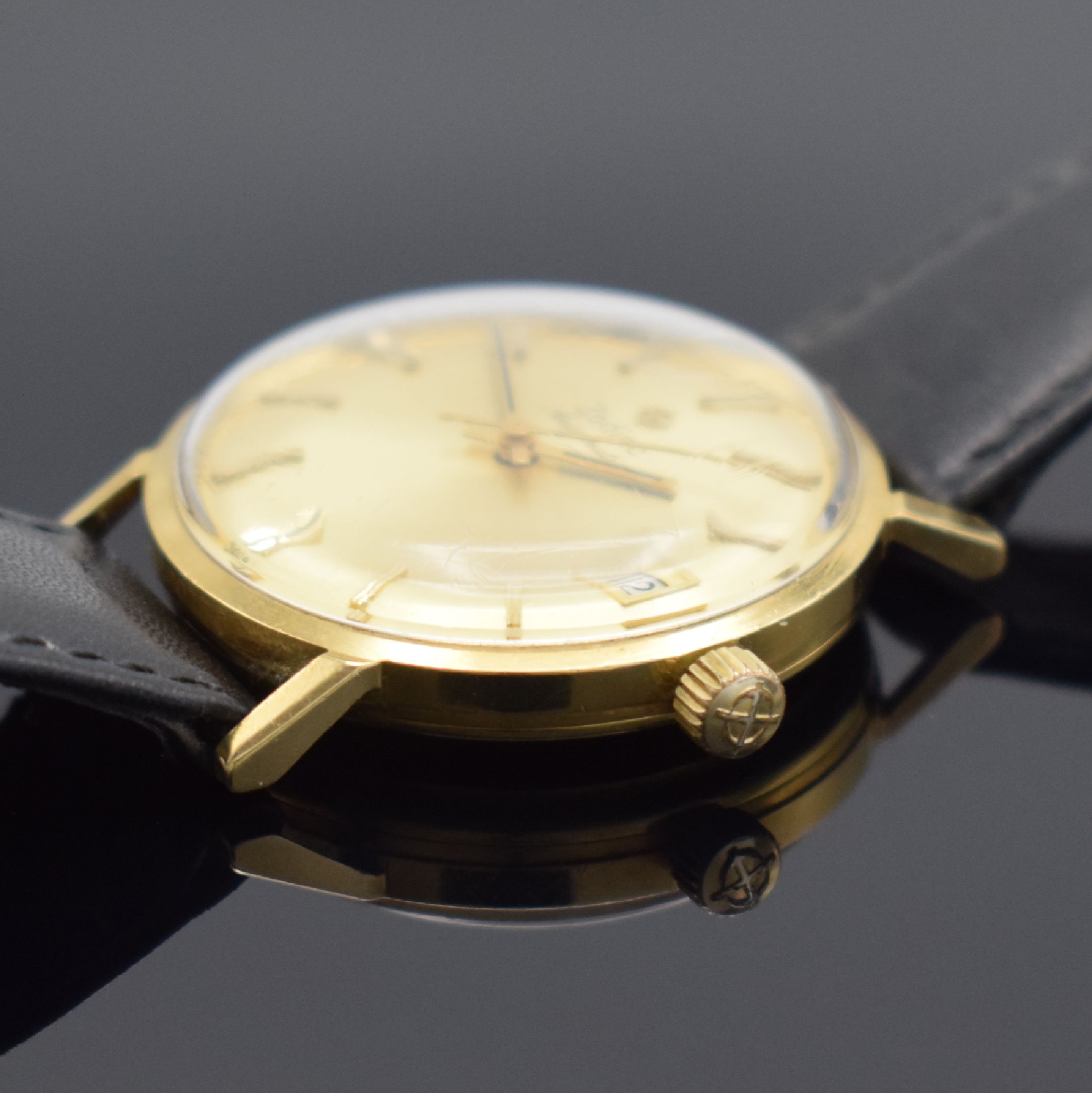 Detail b: ZODIAC Armbanduhr in GG 750/000, Schweiz um 1965, Automatik, 2-tlg. Geh., Boden aufgedr., gold. Zifferbl. m. aufges. gold. Indizes, Datum b. 3, rhod. ...