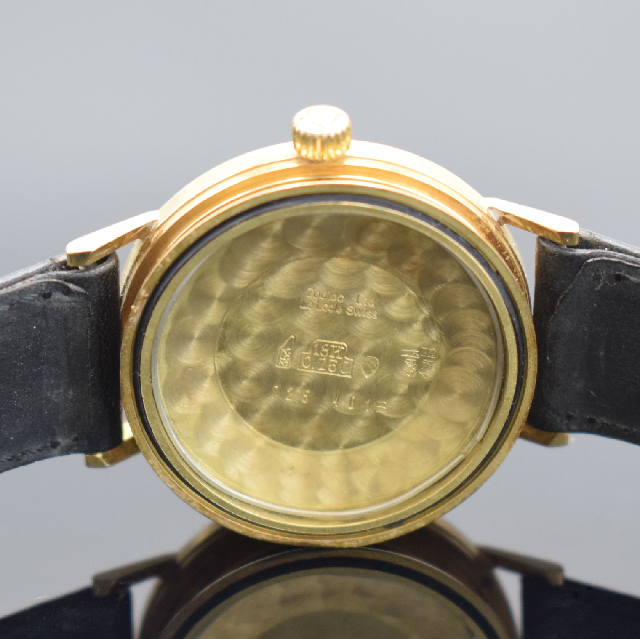 Detail f: ZODIAC Armbanduhr in GG 750/000, Schweiz um 1965, Automatik, 2-tlg. Geh., Boden aufgedr., gold. Zifferbl. m. aufges. gold. Indizes, Datum b. 3, rhod. ...