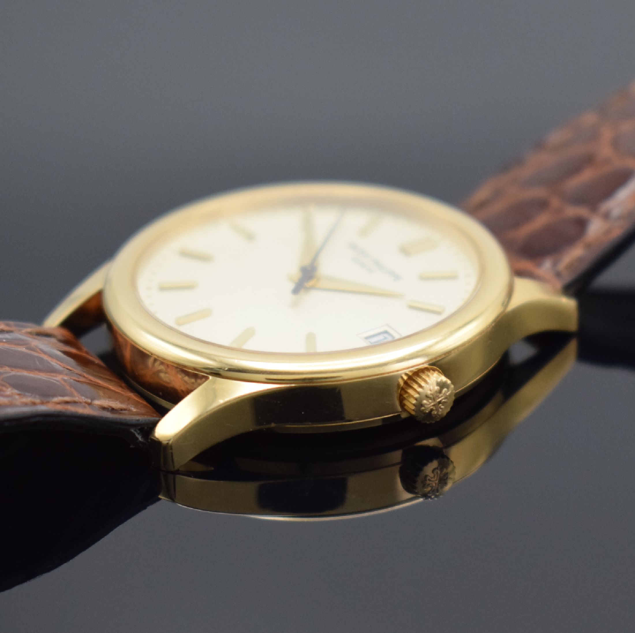 Detail c: PATEK PHILIPPE Calatrava Ref. 3998J in GG 750/000, Schweiz lt. orig. Zertifikat verk. 1999, Automatik, 2-tlg. Geh., Boden verschr., orig. Lederband ...