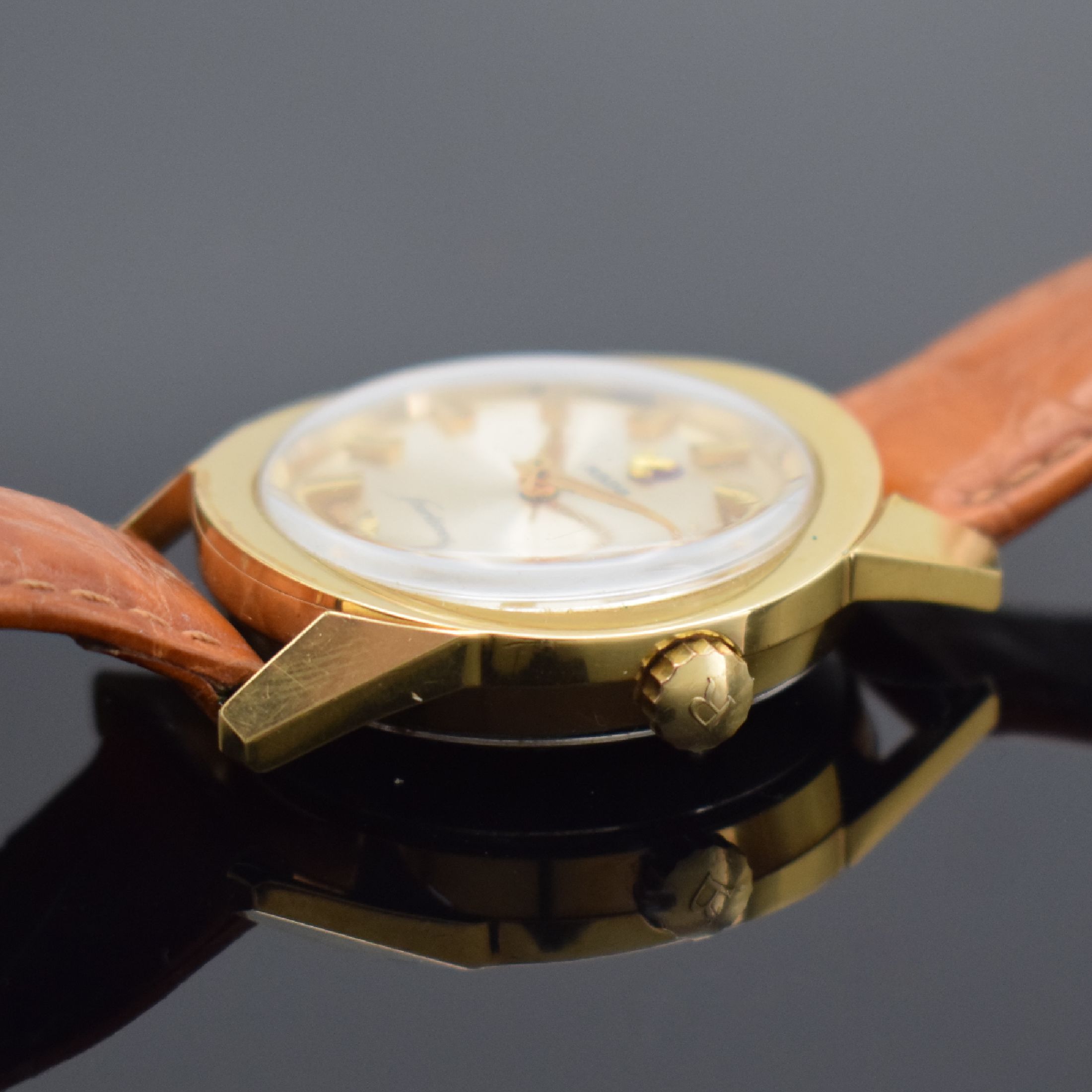 Detail c: RADO 2 vergoldete Armbanduhren, Schweiz um 1960/1975, Automatik, 1. Starliner, Stahlboden m. Bajonette-Verschluß, silb. Zifferbl., Datum b. 3, vern. ...