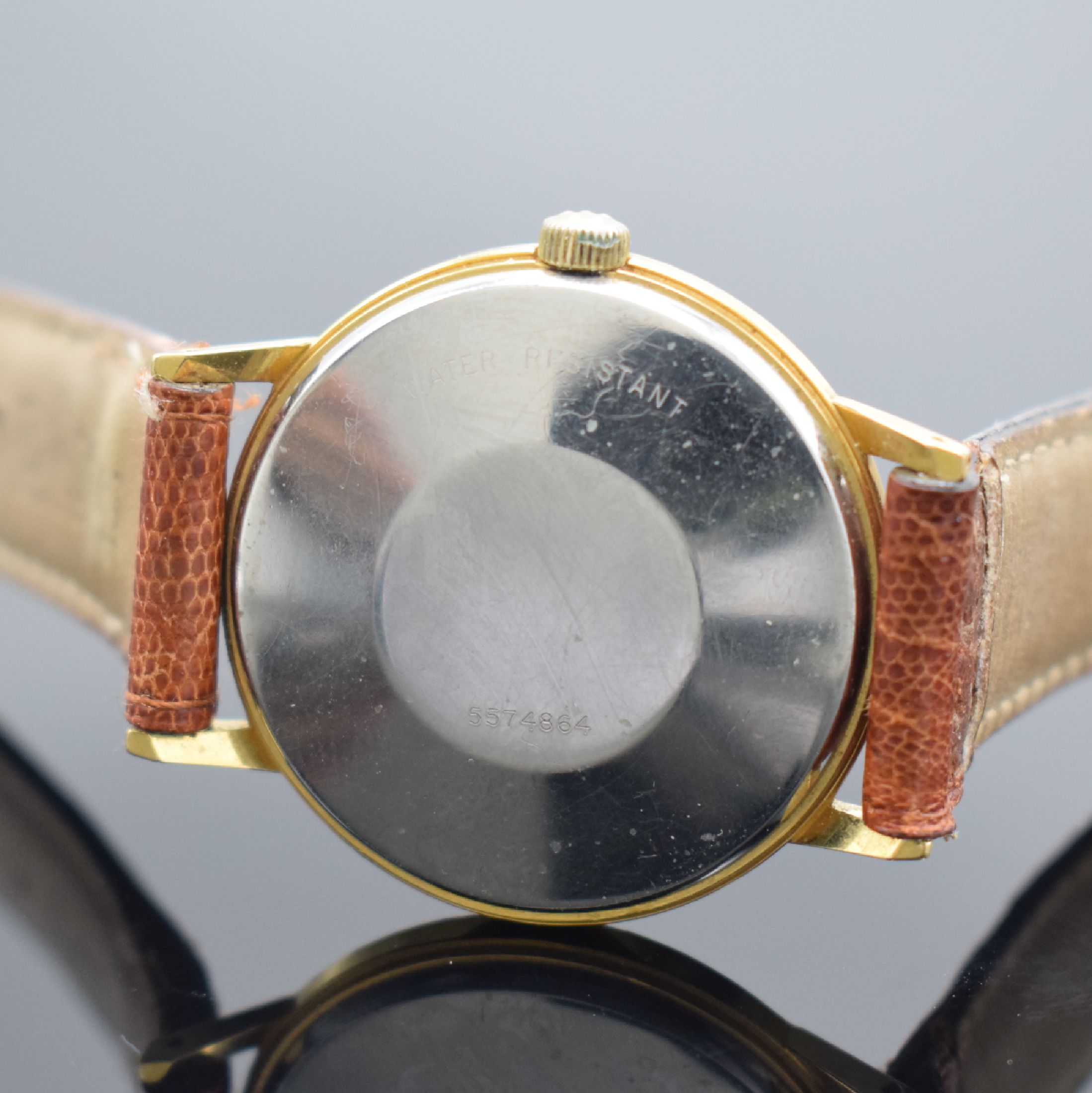 Detail d: ETERNA-MATIC 2 Herrenarmbanduhren, Schweiz um 1970, Automatik, 1. Ref. 346T, verschr. Stahlgeh. m. Goldhaube, silb. Zifferbl., gold. Indizes & ...