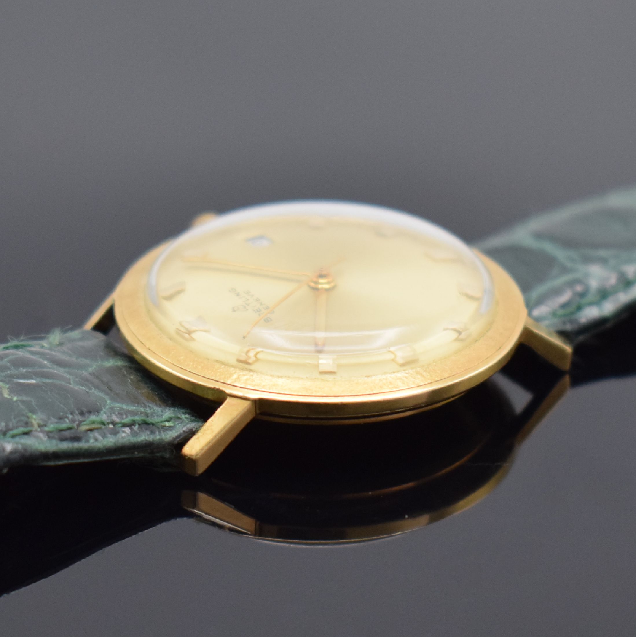 Detail b: BREITLING Referenz 2614 Herrenarmbanduhr in GG 750/000, Schweiz um 1965, Automatik, Monocoque-Geh., rückseitig sign., gold. Zifferbl., gold. Indizes ...