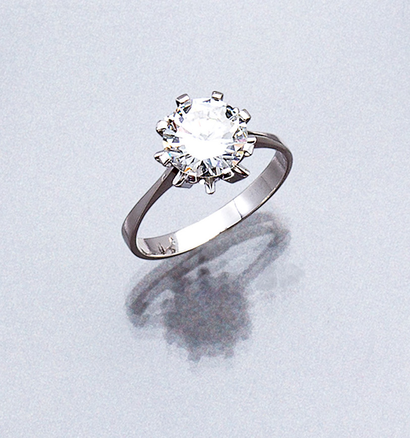 14 kt Gold Brillant-Ring, WG 585/000 gepr.,Brillant in Krönchenfassung, ca. 2.50 ct Weiß/vvs, RW 58, ca. 4.9 g