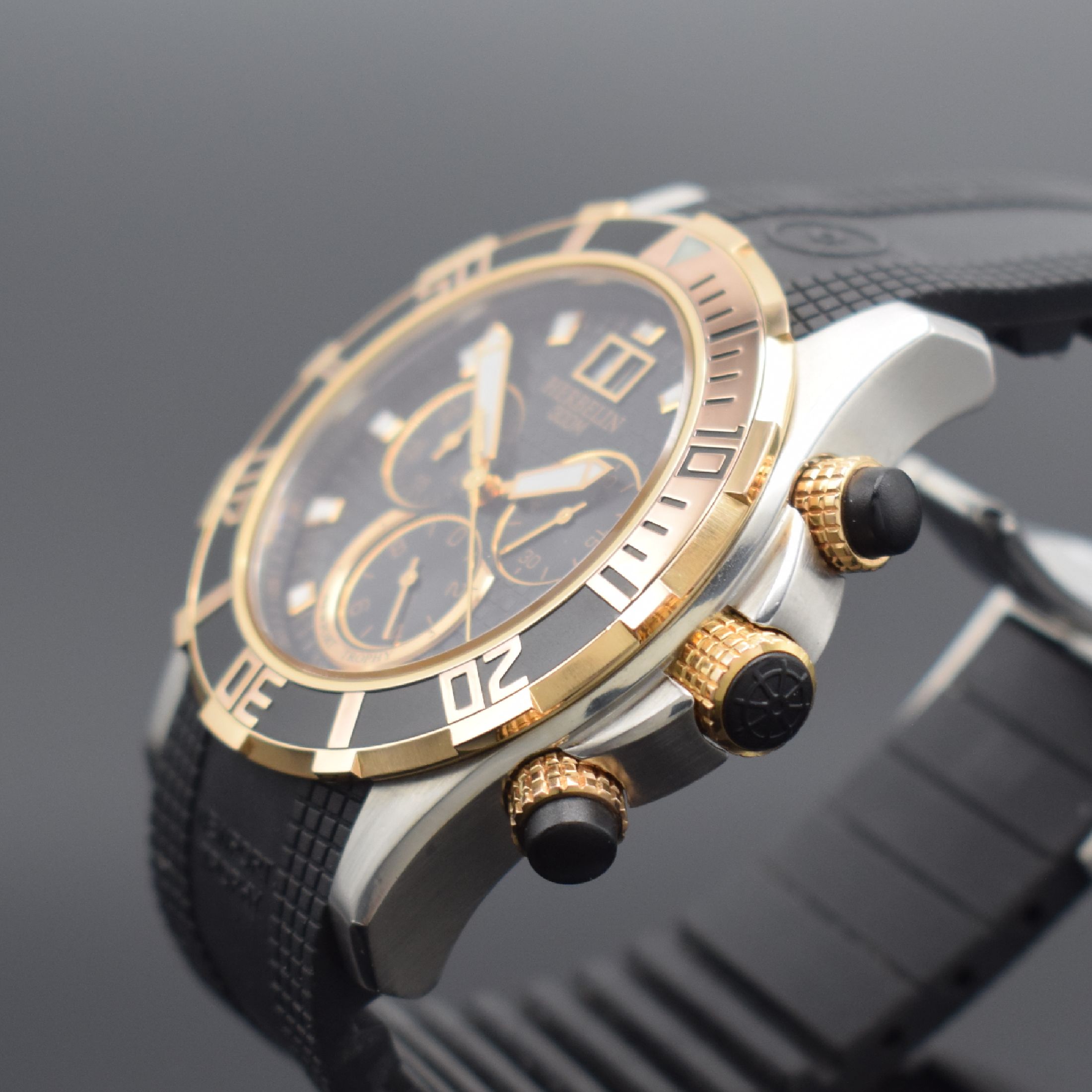 Detail c: MICHEL HERBELIN Armbandchronograph Newport Trophy Referenz 36690, Schweiz um 2015, z. T. verg. Edelstahlgeh. inkl. orig. Kautschukband m. dopp. ...