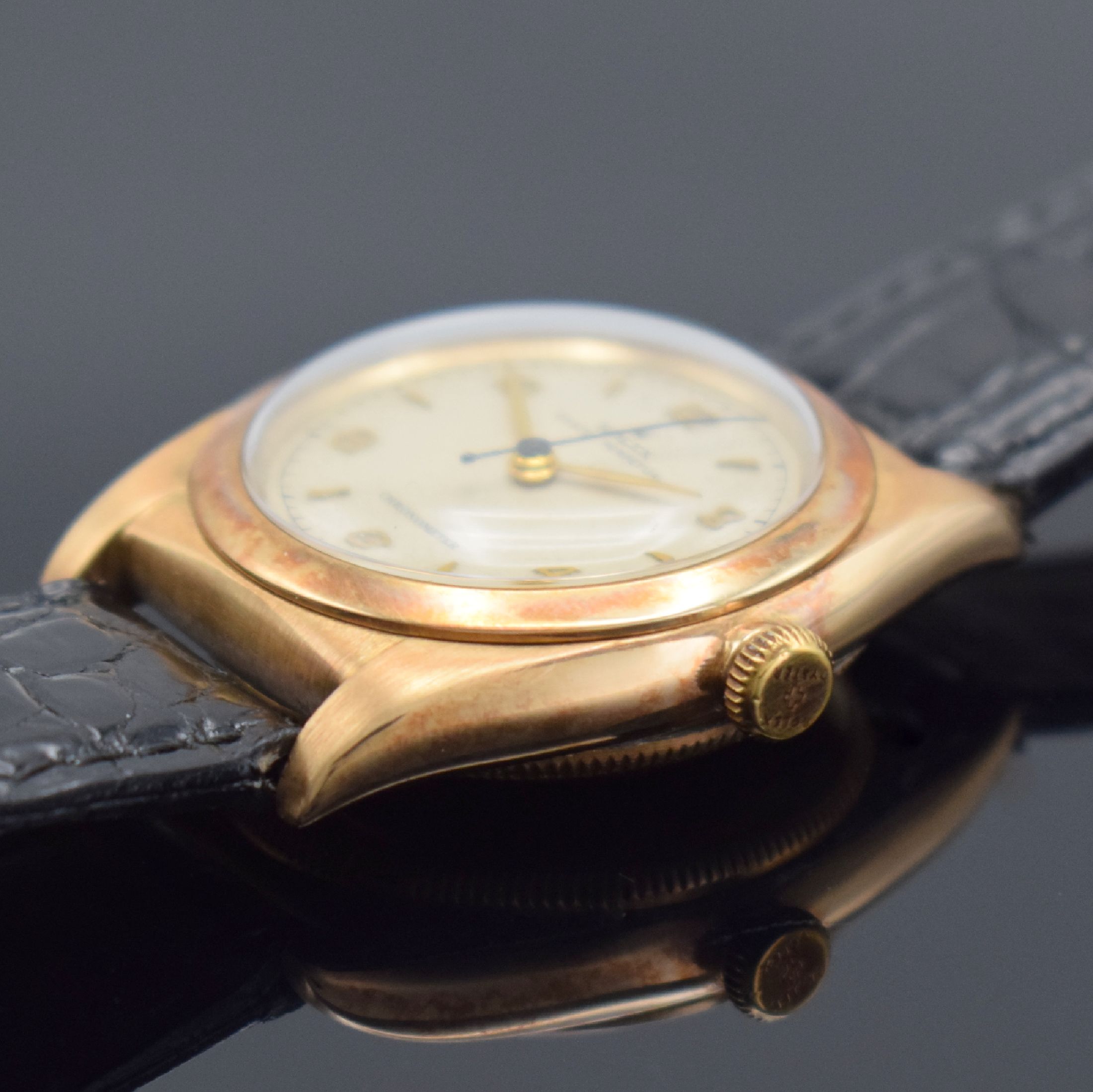 Detail c: ROLEX Bubble Back Chronometer Herrenarmbanduhrin RoseG 585/000 Referenz 3131, Schweiz um 1946, Automatik, verschr. Geh. m. glatter Lünette, verschr. ...