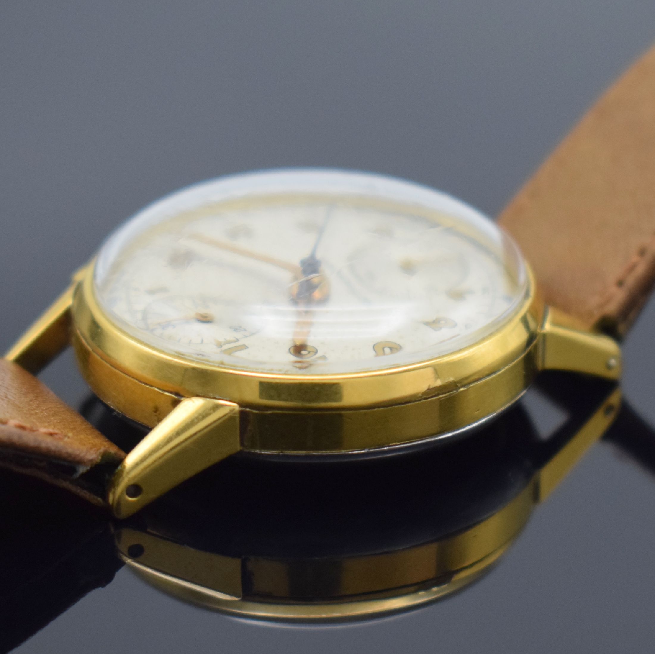 Detail b: LORTON Herrenarmbanduhr mit Chronograph Kaliber Venus 170, Schweiz um 1955, Handaufzug, verg. Geh., Stahlboden aufgedr., silb. Zifferbl. m. arab. ...
