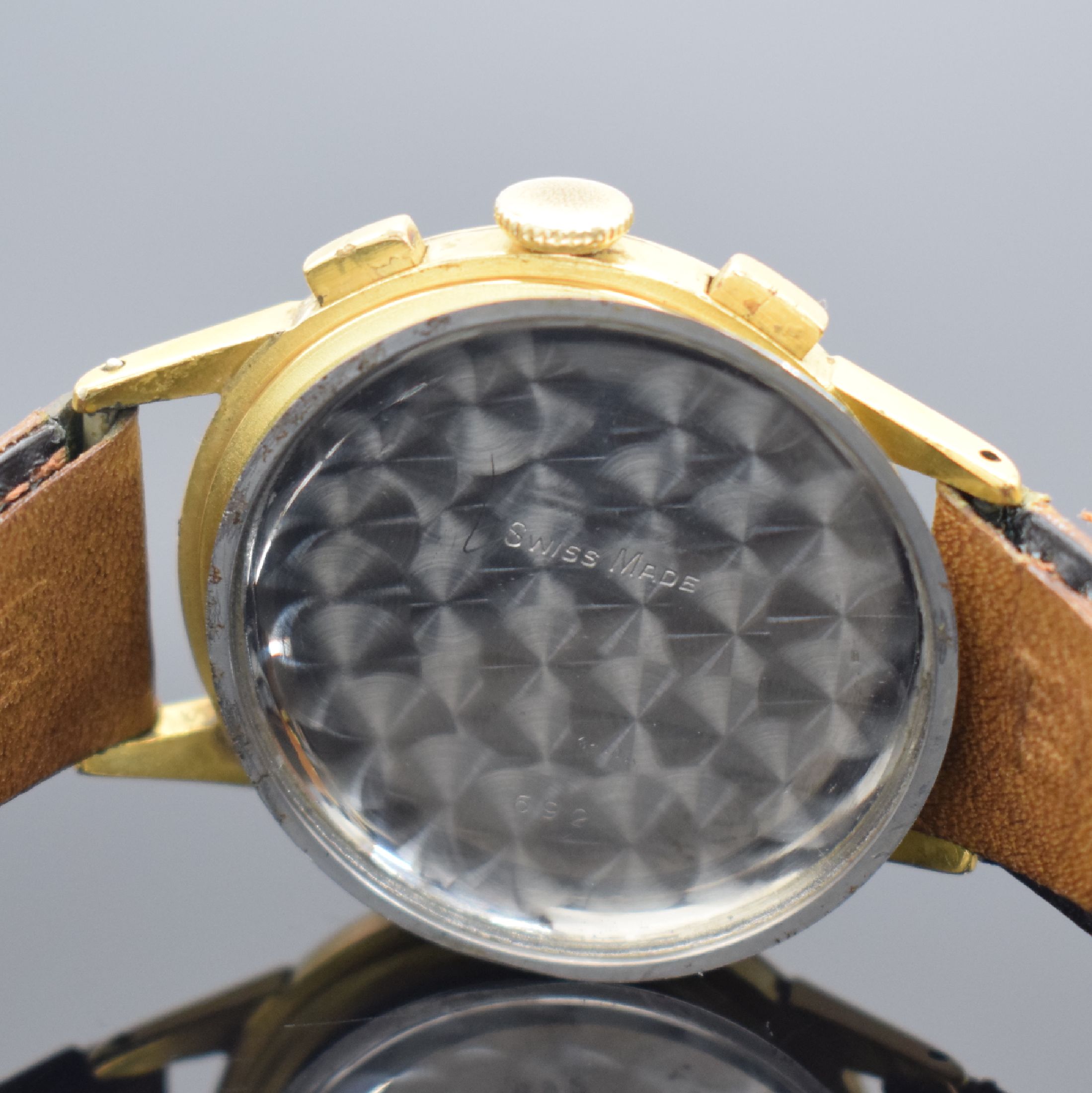 Detail e: LORTON Herrenarmbanduhr mit Chronograph Kaliber Venus 170, Schweiz um 1955, Handaufzug, verg. Geh., Stahlboden aufgedr., silb. Zifferbl. m. arab. ...