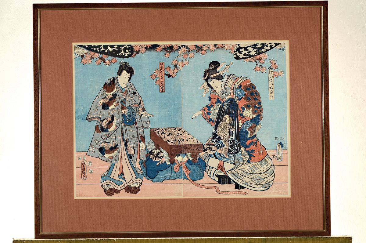 Detail k: Utagawa Kunisada (Toyokuni III), Farbholzschnitt, Japan, späterer Abzug um 1870/80, Pärchen beim Go-Spiel, aufwendige Gewandgetaltung, Oban-Format, ...