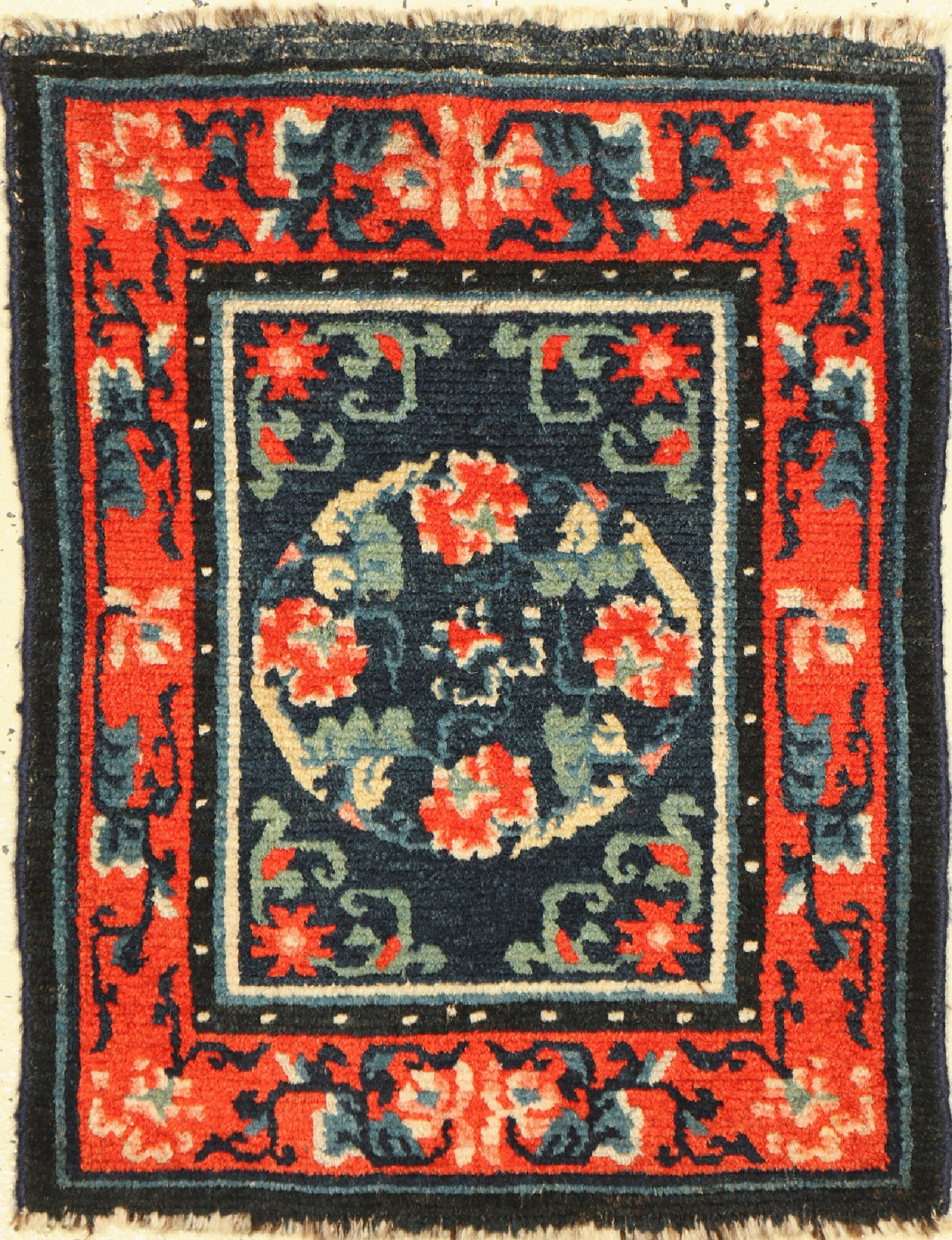 Ning-Hsia(Sitzbankteppich), China, 19.Jhd, Wolle auf Baumwolle, ca. 70 x 53 cm, EHZ: 2