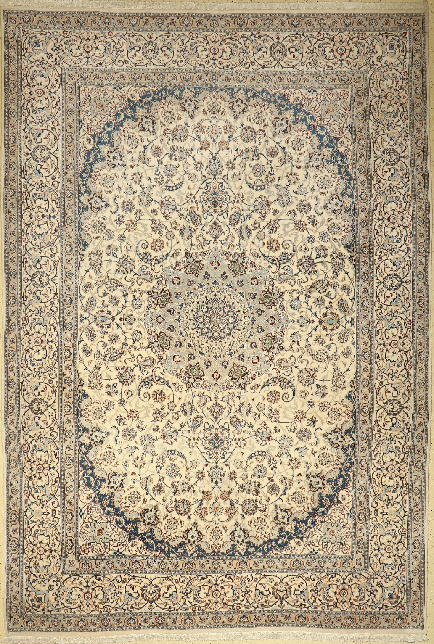 Nain fein(9 La), Persien, um 1960, Korkwolle mit Seide, ca. 355 x 245 cm, EHZ: 2