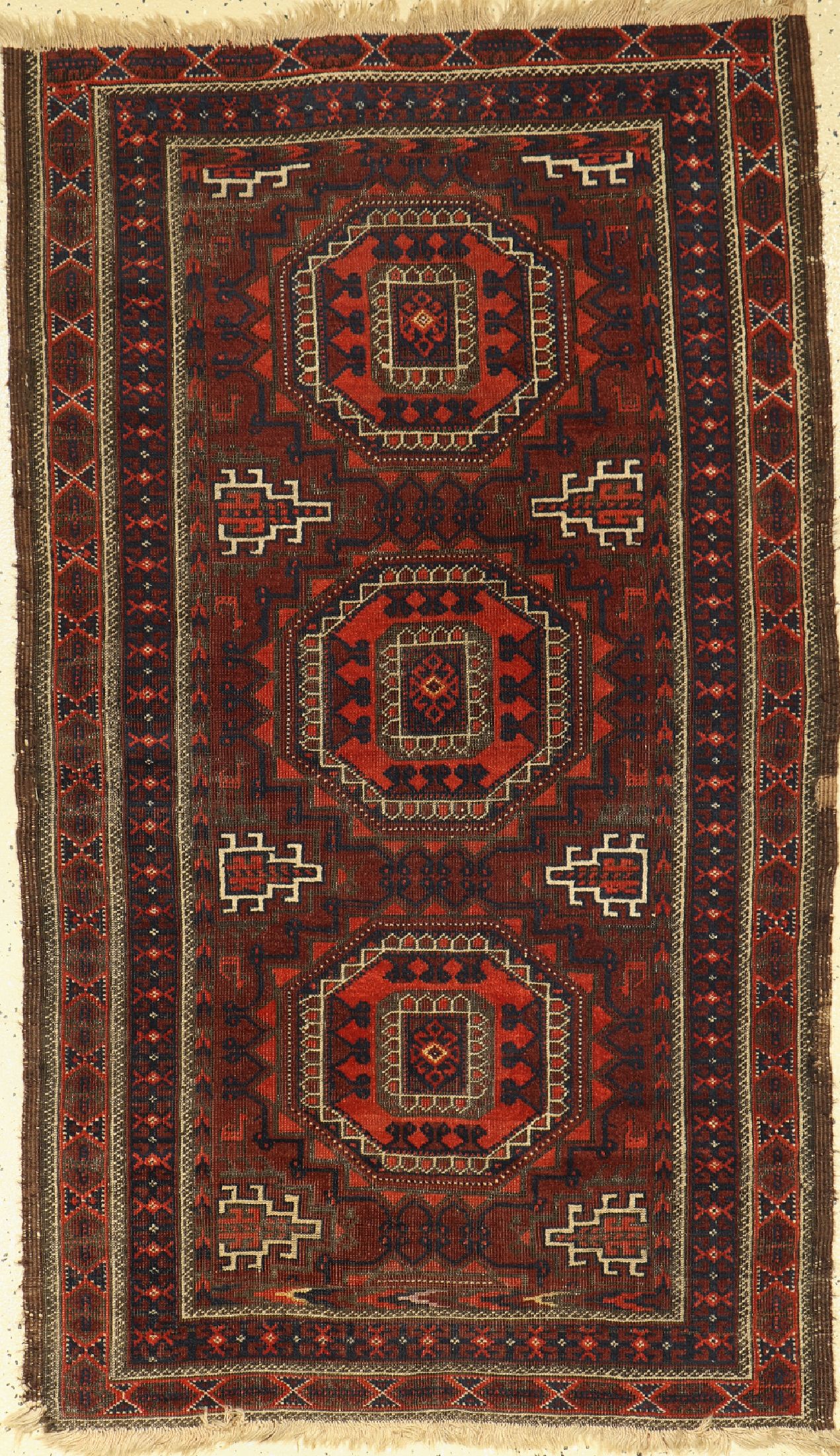 Antiker Belutsch, Persien, 19.Jhd, Wolle auf Wolle, ca. 155 x 90 cm, (Alters-und Gebrauchsspuren), mit Seiden Highlights.
