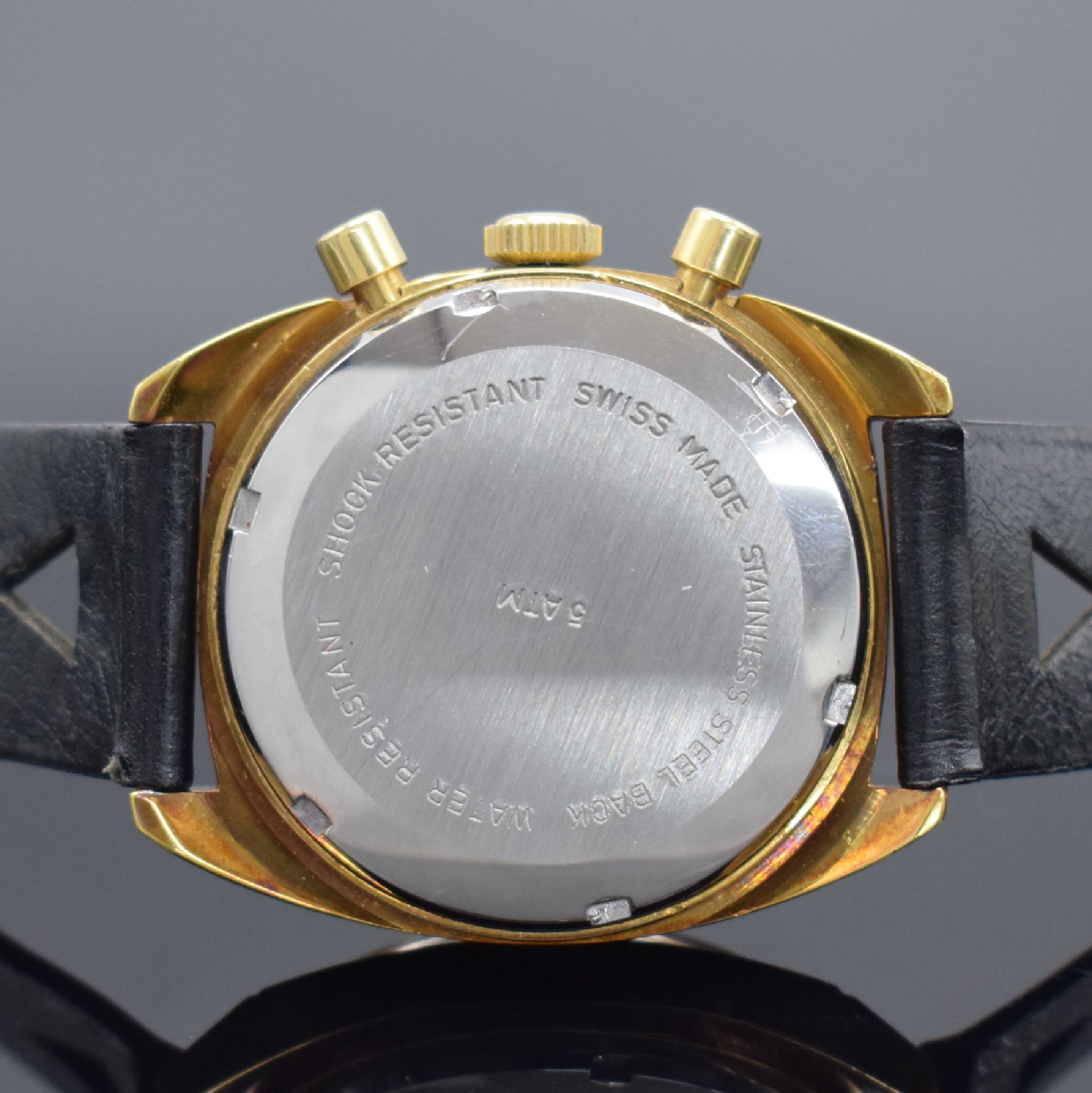 Detail c: DUGENA Herrenarmbanduhr mit Chronograph, Schweiz um 1968, Handaufzug, verg. Gehäuse, Stahlboden geschr., silb. Zifferbl. mit aufges. gold. ...