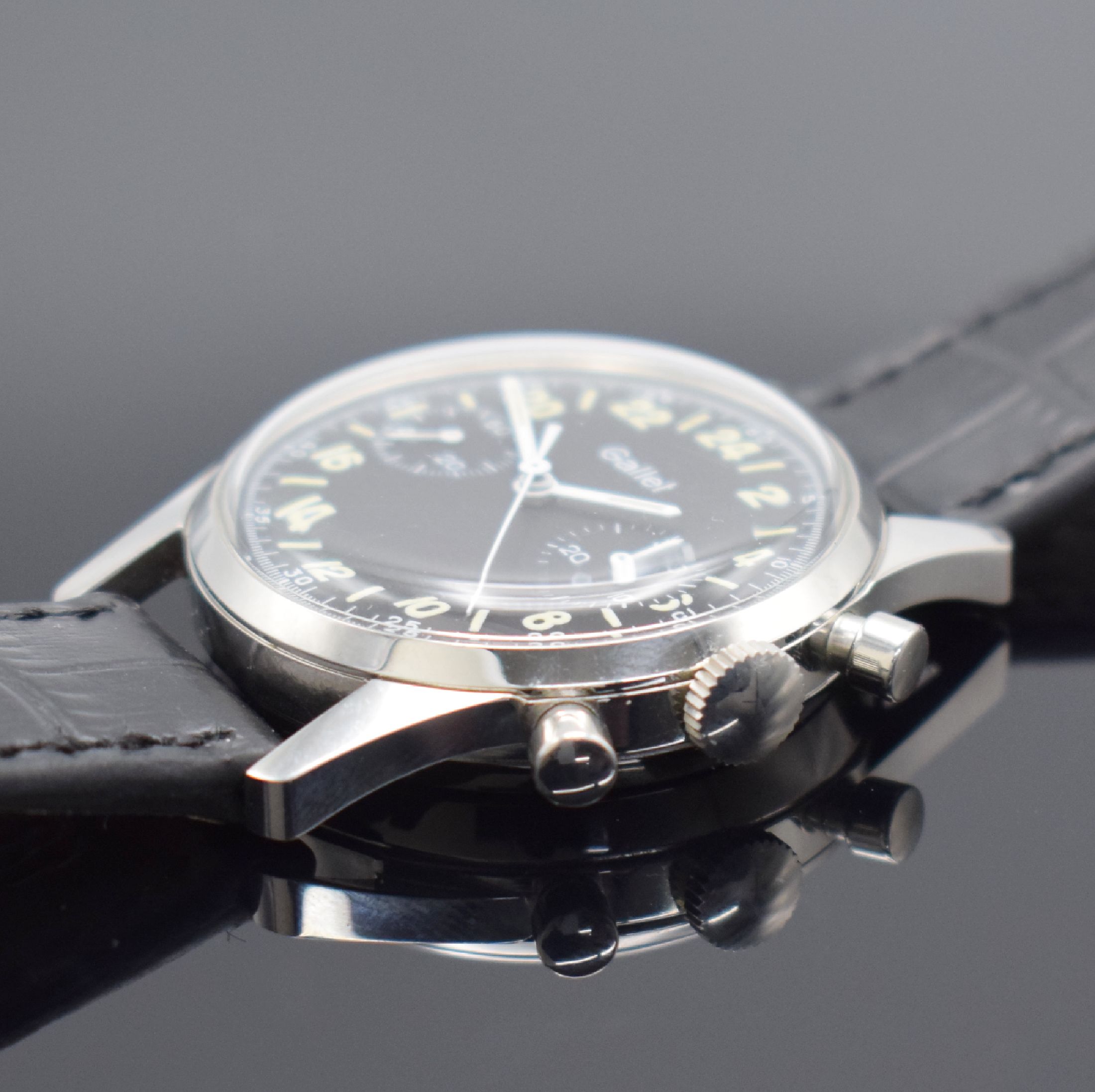 Detail b: GALLET nahezu neuwertiger & seltener Chronograph mit 24-Std.-Anzeige, Schweiz um 1970, Handaufzug, 3-teil. Stahlgeh., Boden & Glasrand aufgedr., ...