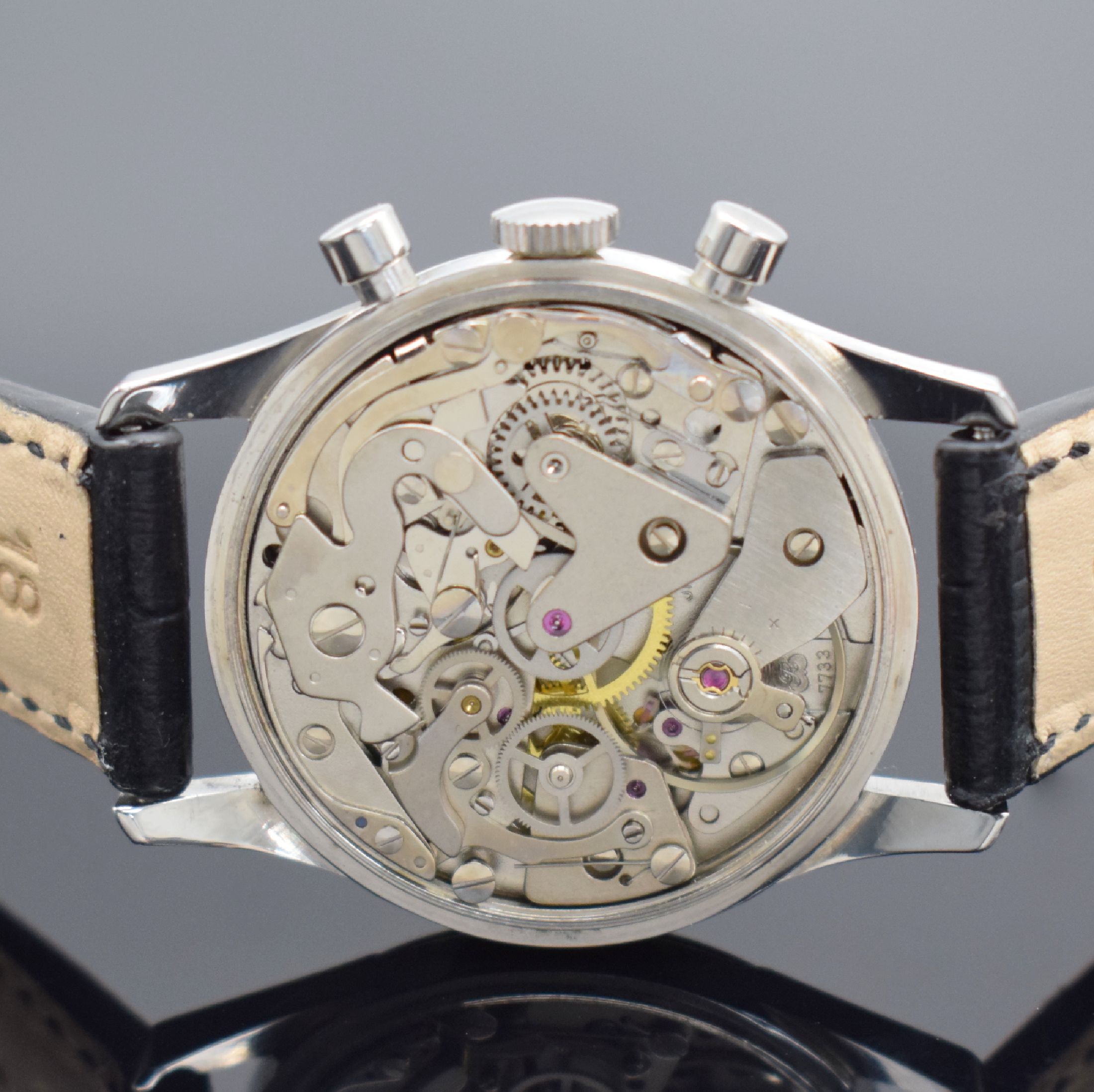 Detail d: GALLET nahezu neuwertiger & seltener Chronograph mit 24-Std.-Anzeige, Schweiz um 1970, Handaufzug, 3-teil. Stahlgeh., Boden & Glasrand aufgedr., ...