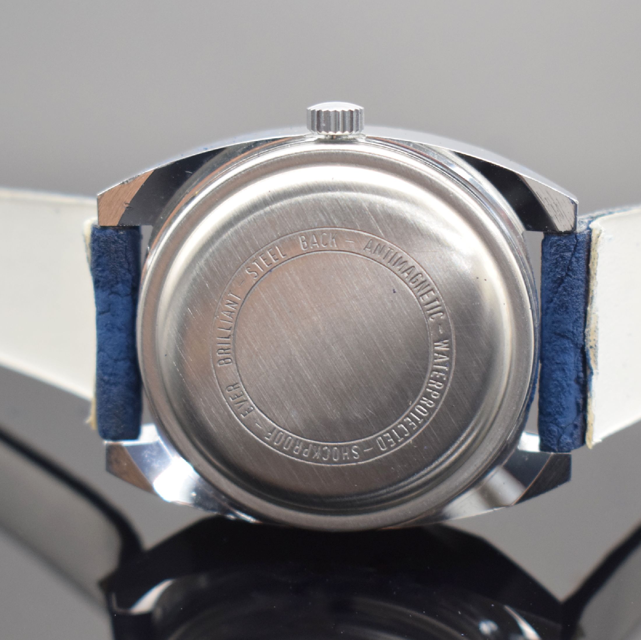 Detail c: DIGITAL Automatic Herrenarmbanduhr mit digitaler Anzeige, Schweiz um 1970, Automatik, verchr. Geh., Stahlboden aufgedr., blaues Zifferbl., digitale ...