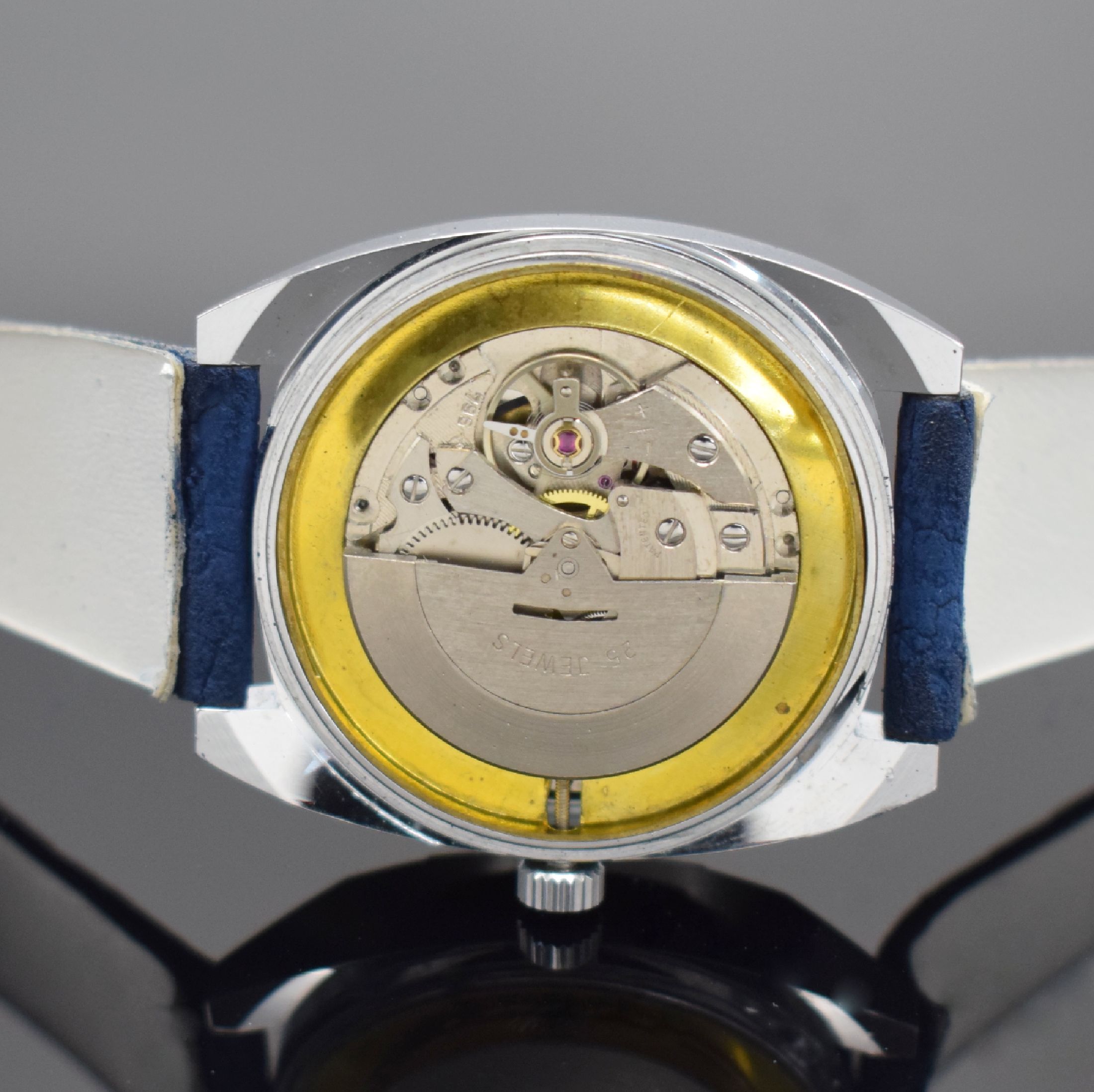 Detail e: DIGITAL Automatic Herrenarmbanduhr mit digitaler Anzeige, Schweiz um 1970, Automatik, verchr. Geh., Stahlboden aufgedr., blaues Zifferbl., digitale ...