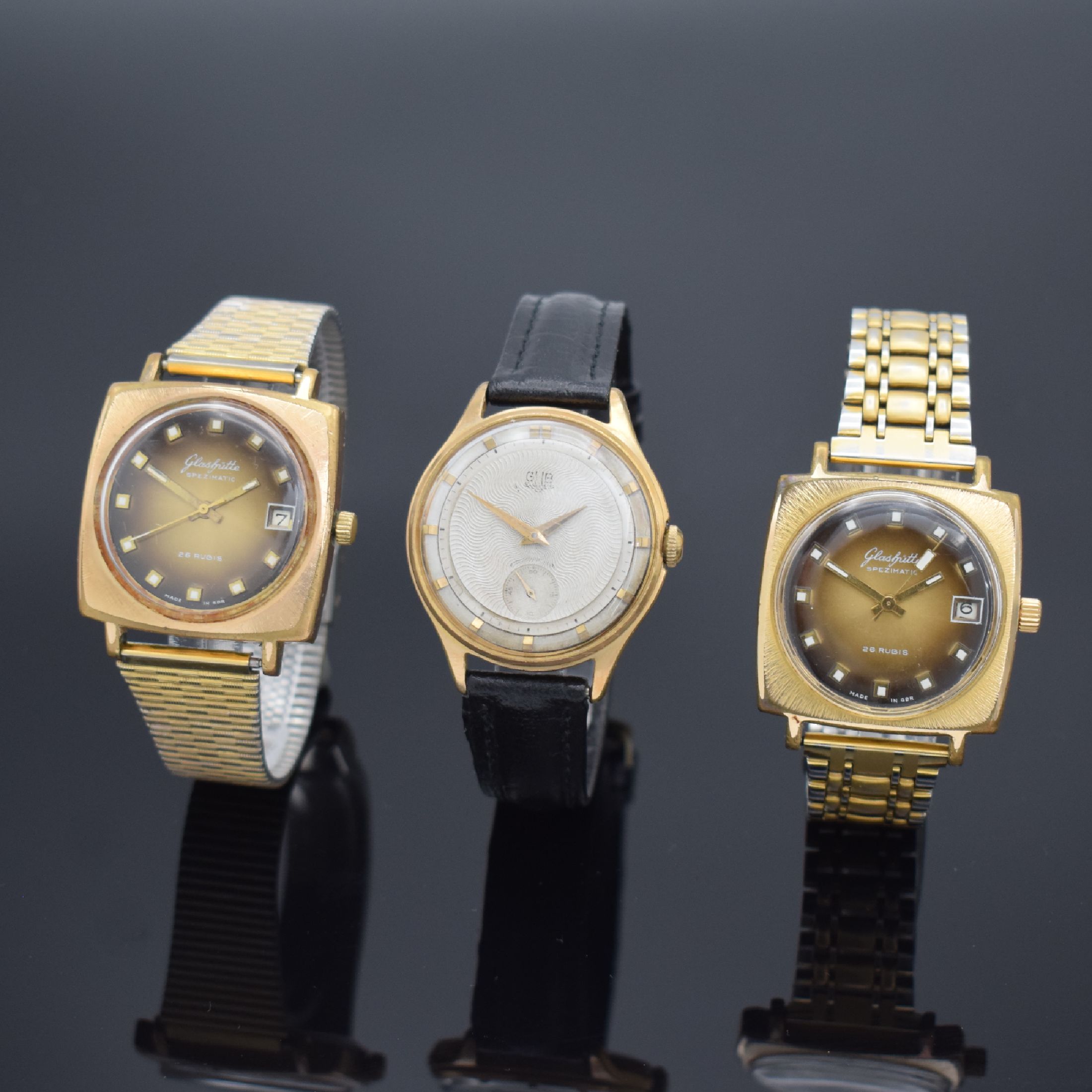 2 GLASHÜTTE Spezimatic & 1x GUB Herrenarmbanduhr, DDR um 1965/1975, Automatik/Handaufzug, verg. Geh., Edelstahlböden aufgedr. & verschr., 2x Fume- ...