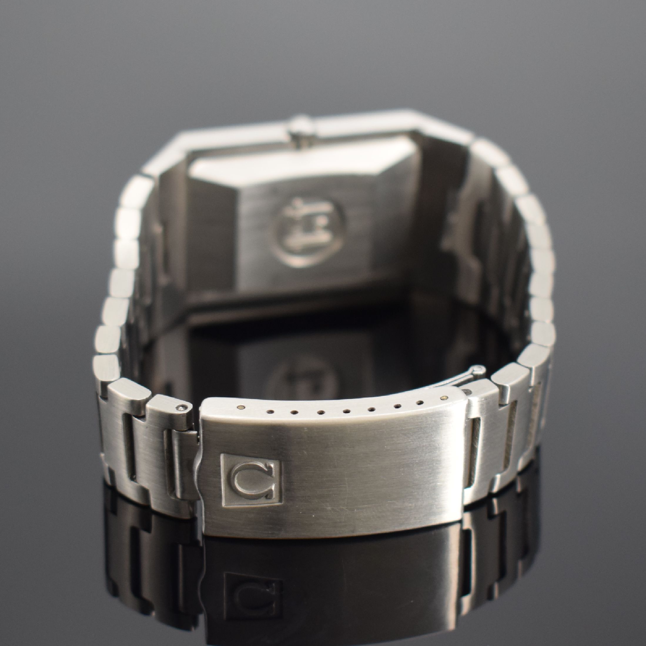 Detail b: OMEGA De Ville Herrenarmbanduhr Referenz 155.007, Automatik, Schweiz um 1972, aufw. mass. Edelstahlstülpgeh. inkl. Gliederband m. Faltschl., blaues ...