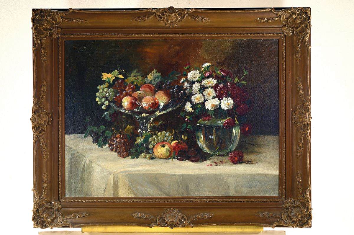 Detail k: P.H. Janowitz, Künstler des frühen 20.Jh., üppiges Früchte- u. Blumenstillleben, Öl/Lwd, signiert, ca. 70 x 95 cm, Prunkrahmen min. best.