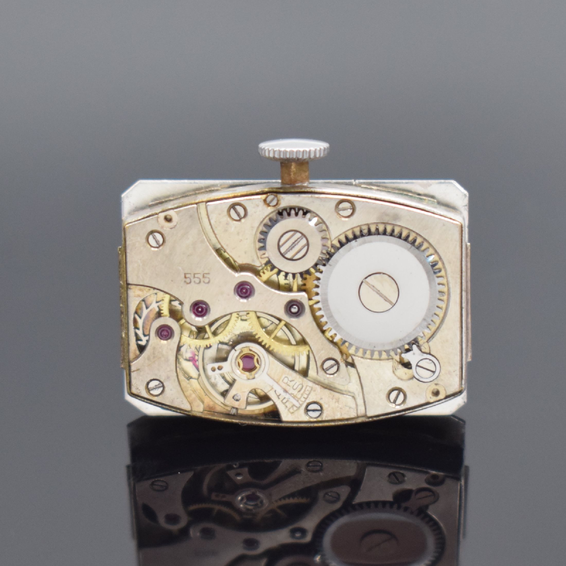 Detail c: LACO Set bestehend aus 2 seltenen Armbanduhren in Edelstahl, beide Handaufzug, beide 1940er Jahre, 1. Herrenuhr: mit aus der Mitte gez. Zeigerachsen ...