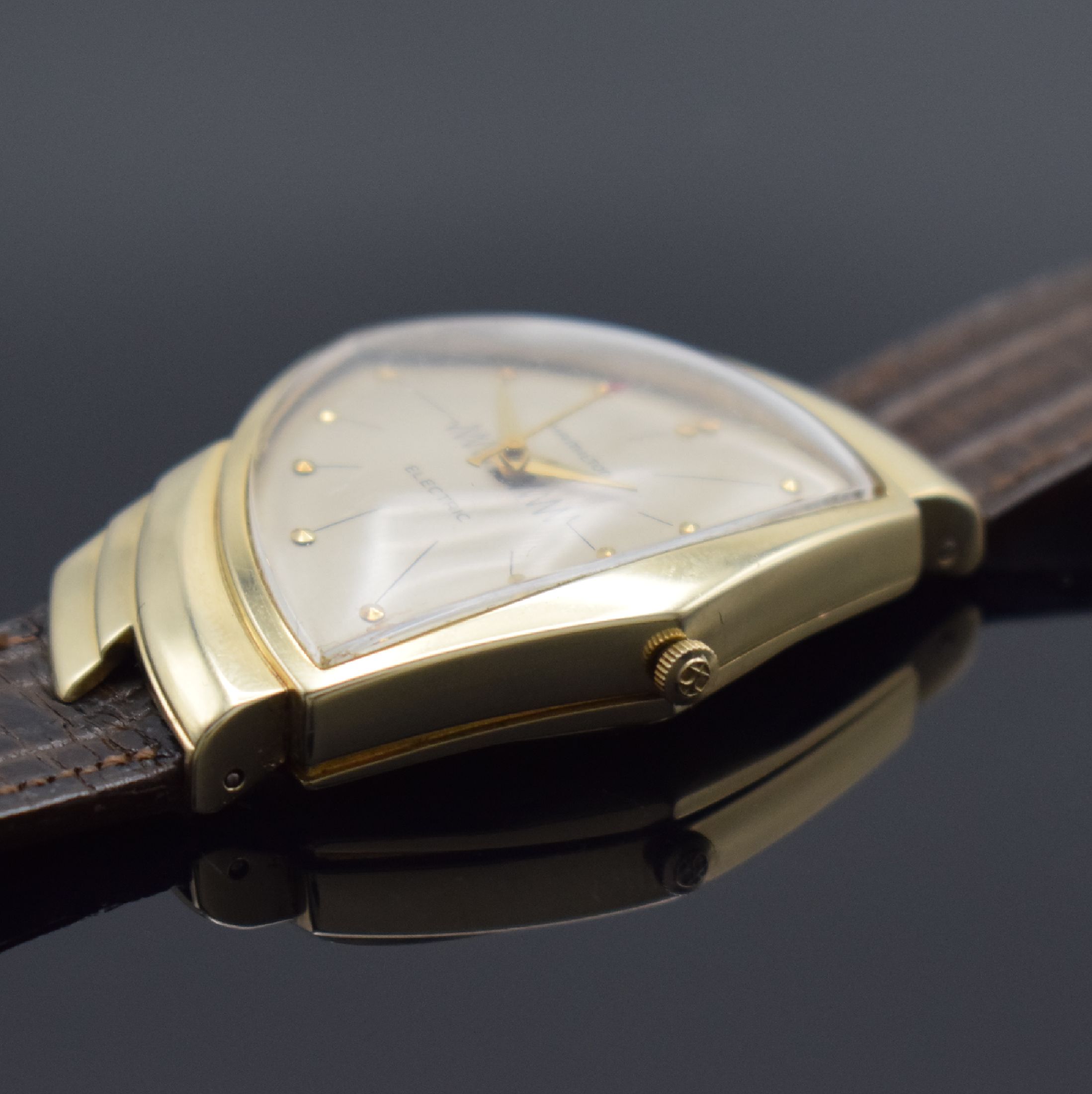 Detail b: HAMILTON ELECTRIC seltene Herrenarmbanduhr in GG 585/000, USA um 1959, asym. Gehäuse, Boden aufgedr., eine der ersten elektromechanischen Uhren, ...