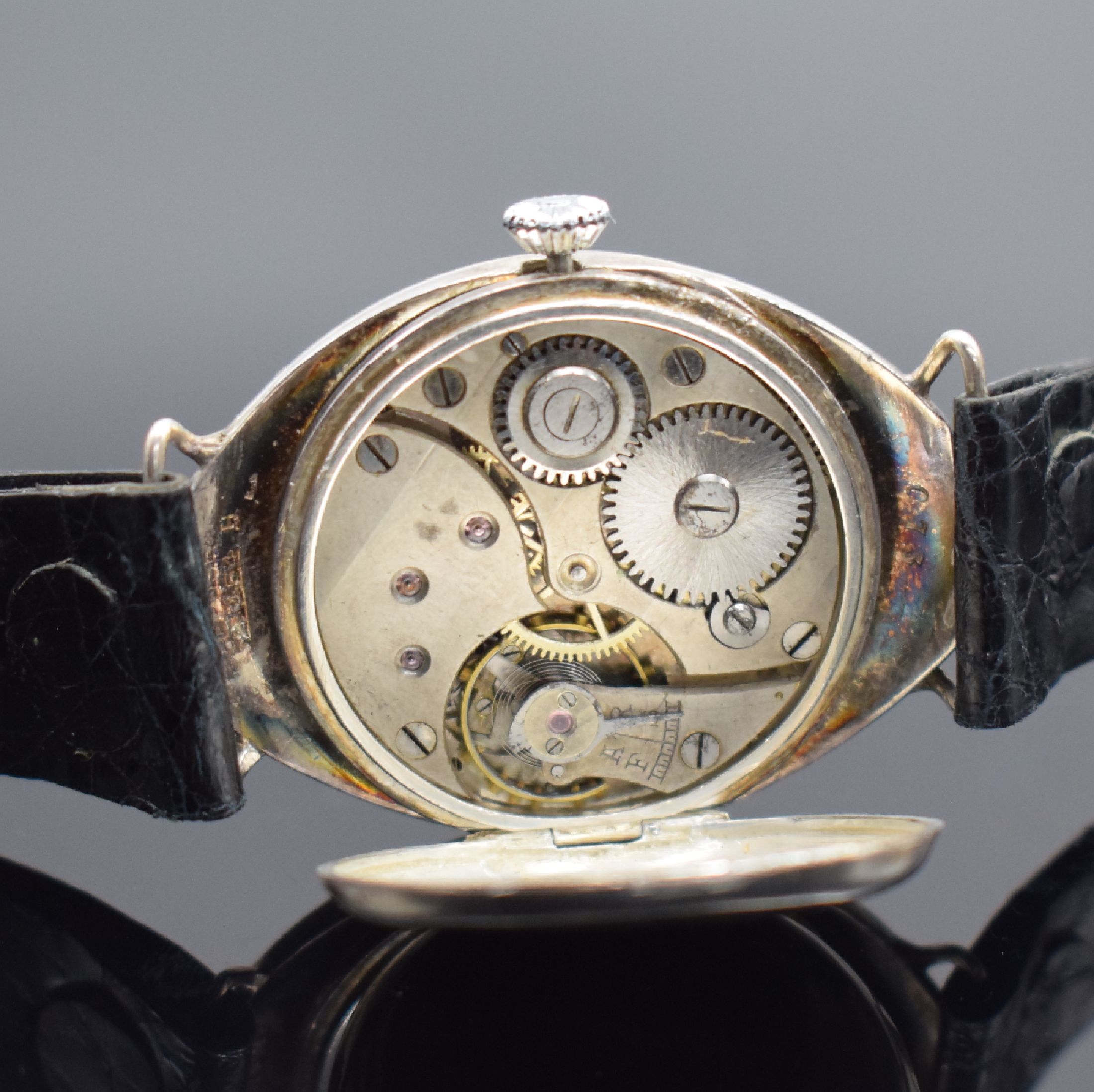 Detail c: MAPPIN & WEBB große, ovale Armbanduhr in 800er Silber, Handaufzug, Schweiz um 1915, 2-fach aufklappbares Scharniergeh., silb. Zifferbl. m. arab. ...