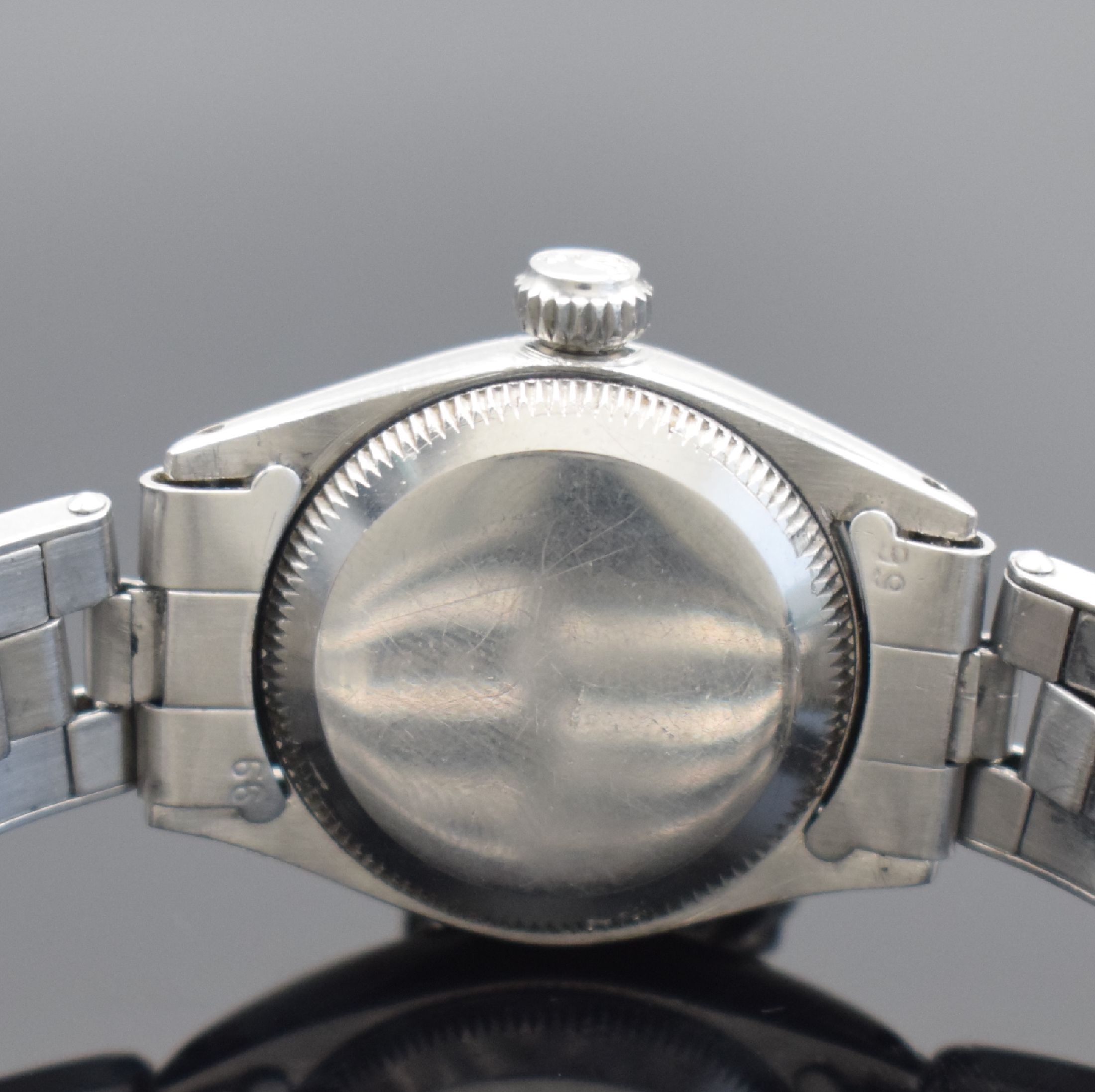 Detail d: ROLEX Oyster Perpetual Damenarmbanduhr in Stahl Referenz 6509, Schweiz um 1953, Automatik, Boden & orig. Krone verschr., orig. Nietenband (2 67) m. ...
