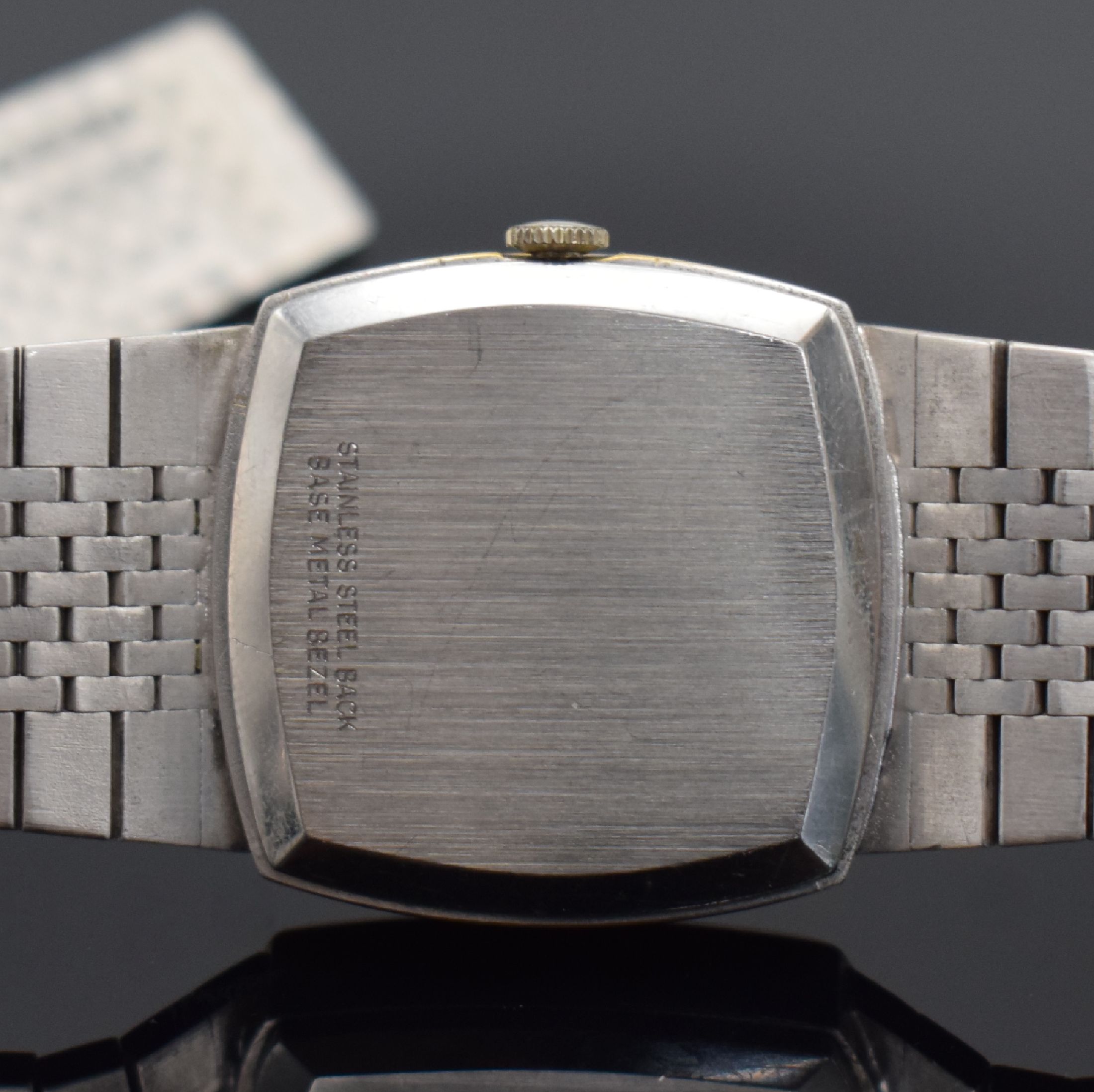 Detail c: LONGINES Herrenarmbanduhr mit Kaliber 18L, Schweiz um 1965, Handaufzug, Geh. an original Stahlband, Stahlboden aufgedr., blaues Strukturzifferbl. ...