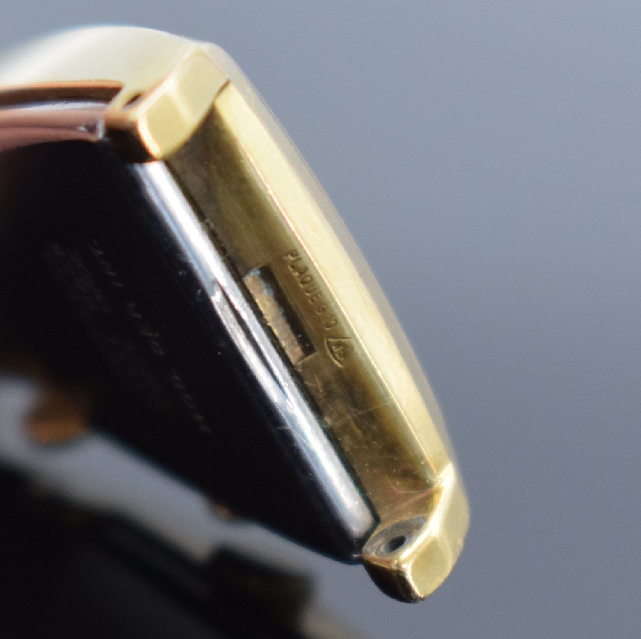 Detail g: ORFINA vergoldete Armbanduhr, Schweiz 1950er Jahre, Handaufzug, Stahlboden gedr., neutr. Double-Band, silb. Zifferbl. fl., gold. Ind. & arab. Zahlen, ...