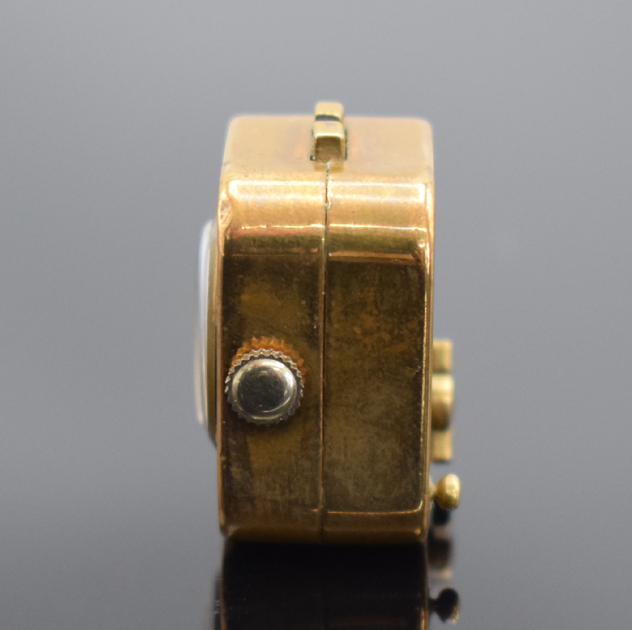Detail d: REUGE Miniatur Anhängeuhr mit Spielwerk, Schweiz um 1960, Handaufzug, verg. Geh., guill. Vorder- & Rückseite, vorderseitig einges. Uhr, schwarzes ...