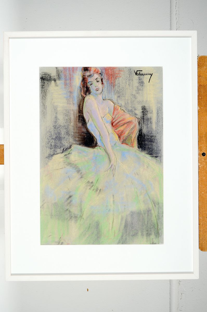 Detail k: Hugo Wallenius, 1892 Hamburg - 1948 Wattenscheid, Pastell, Frauenbildnis, junge Frau mit wallendem Kleid, rechts oben signiert, unter PP u. Glas ...