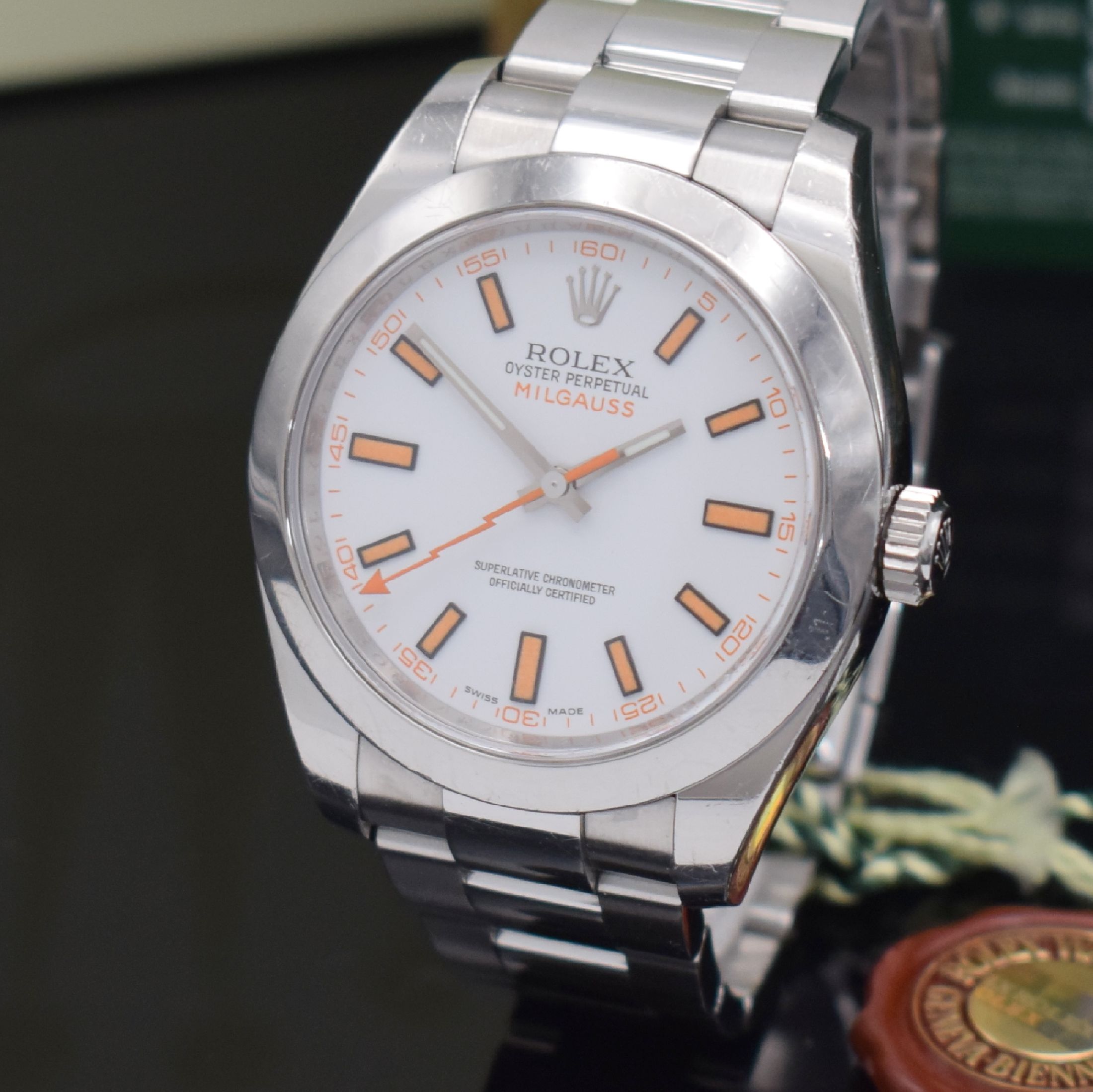Detail a: ROLEX Herrenarmbanduhr Oyster Perpetual Milgauss Referenz 116400, Automatik, LC 100, V-Serie, Chronometer der Superlative in Edelstahl inkl. ...