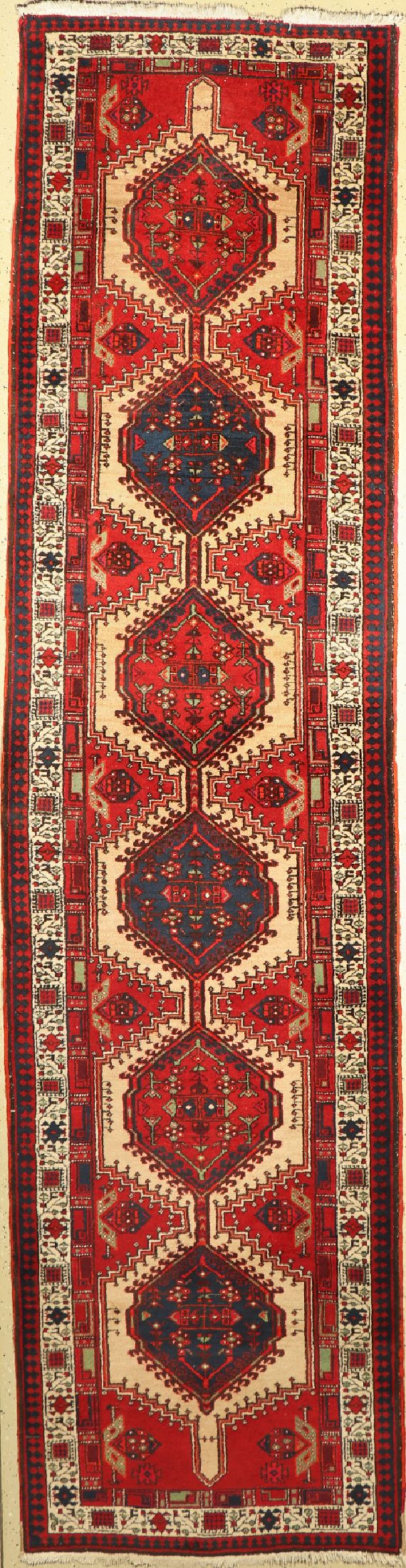 Sarab alt, Persien, um 1960, Wolle auf Baumwolle, ca. 424 x 109 cm, EHZ: 2-3