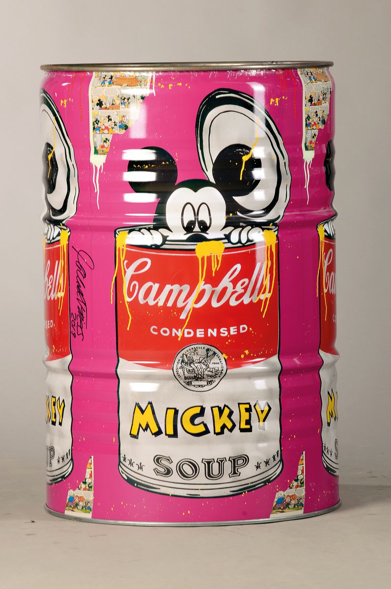 Michel Fries , geb. 1970 in Neustadt, "Tonne Mickey", handsign., dat. 2019, H. ca. 86cm D. ca. 56 cm