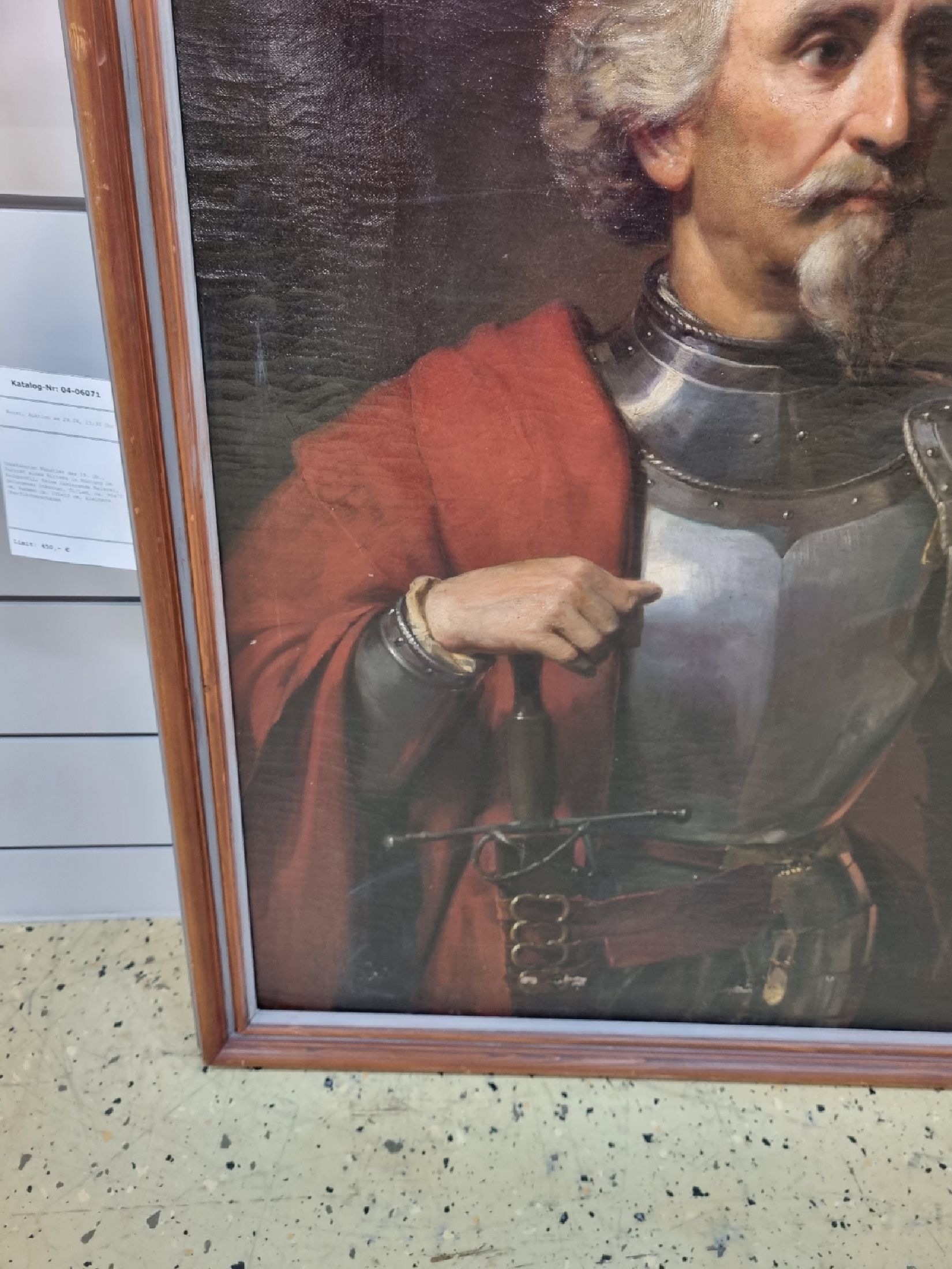 Detail c: Unbekannter Künstler des 19. Jh., Porträt eines Ritters in Rüstung im Halbprofil, feine lasierende Malerei, gelungenes Inkarnat, Öl/Lwd, ca. ...
