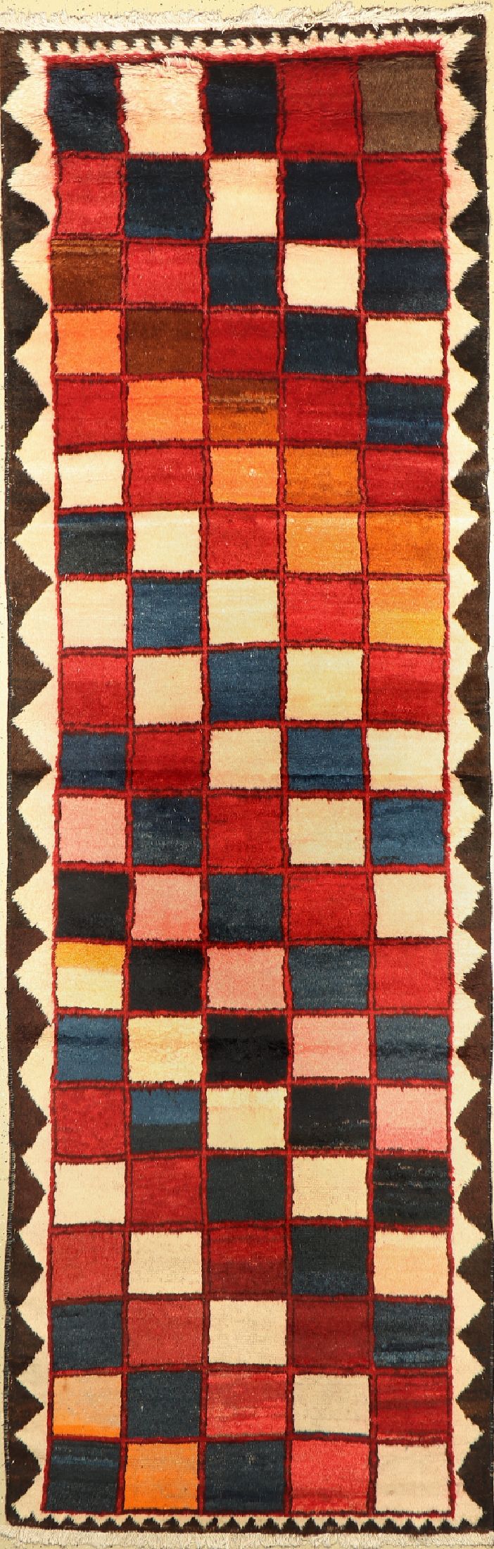 Bachtiar-Gabbeh, Persien, um 1940, Wolle auf Baumwolle, ca. 375 x 120 cm, EHZ: 3-4
