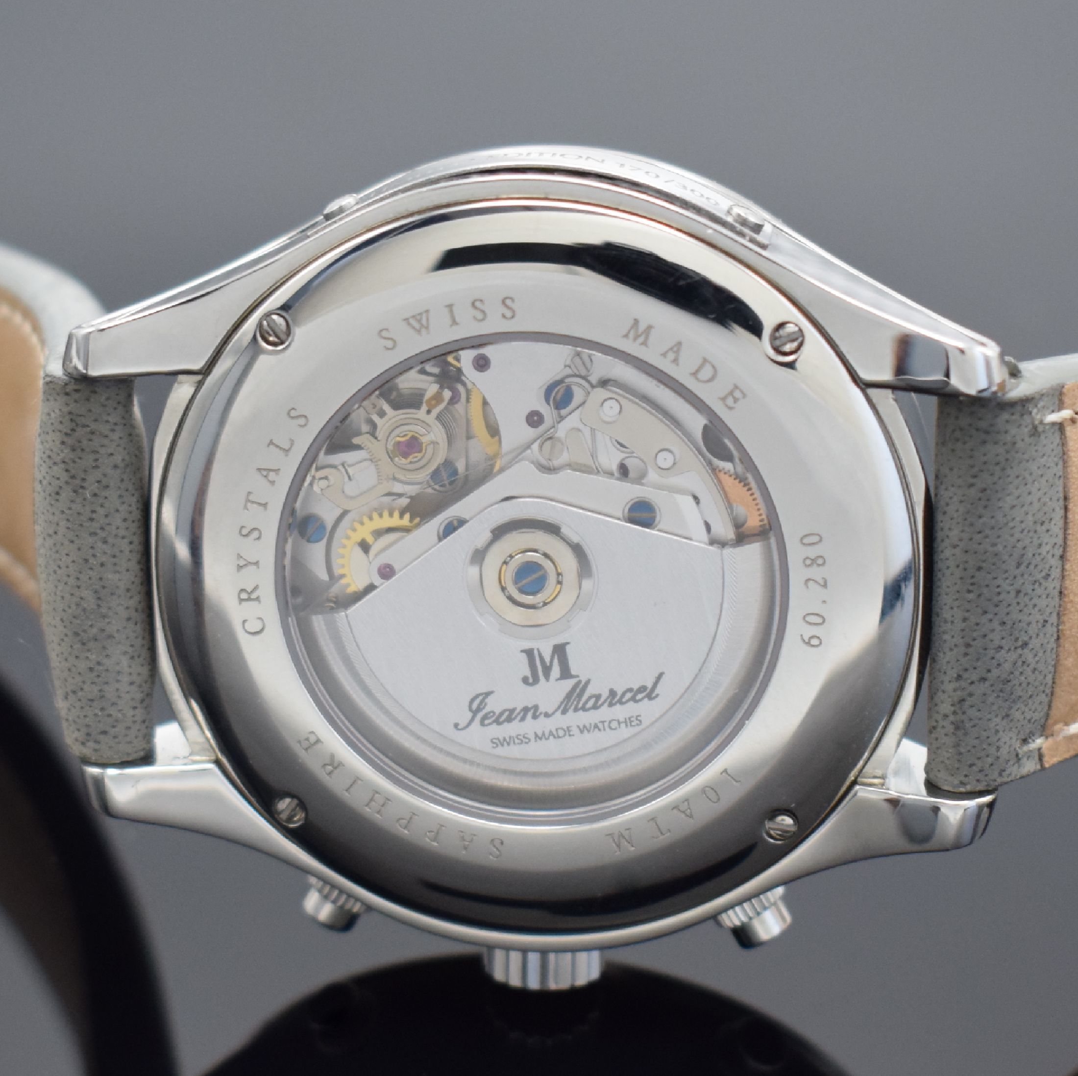 Detail e: JEAN MARCEL auf 300 Stück limitierte Herrenarmbanduhr mit Chronograph Referenz 60.280, Schweiz um 2015, Automatik, massives beids. vergl. Gehäuse ...