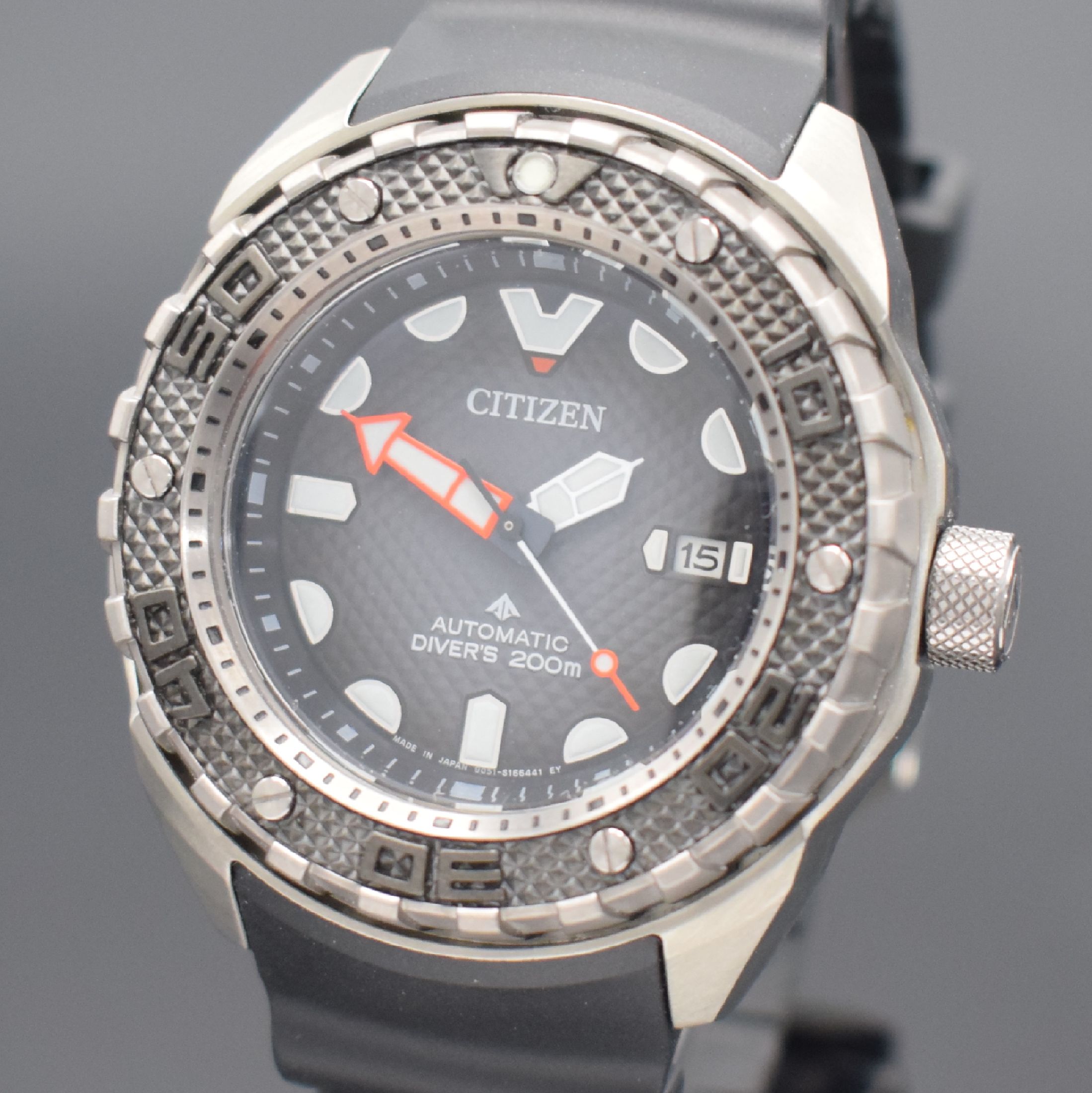 Detail a: CITIZEN Diver`s 200m Promaster Herrenarmbanduhr in Titan Ref. 9051-S122961, Japan, verk. lt. beil. orig. Pap. 06/2022, Automatik, massives verschr. ...