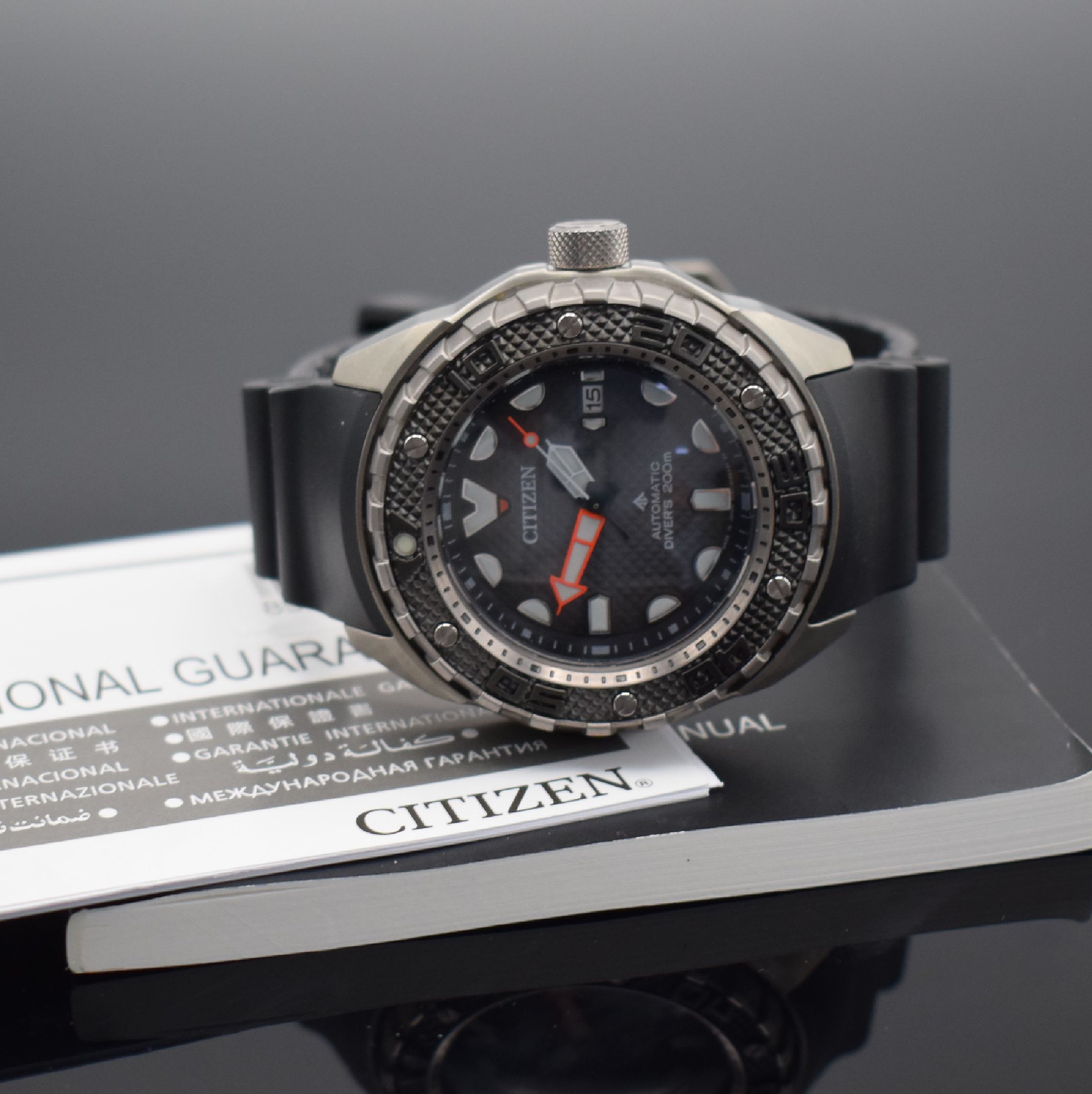 Detail h: CITIZEN Diver`s 200m Promaster Herrenarmbanduhr in Titan Ref. 9051-S122961, Japan, verk. lt. beil. orig. Pap. 06/2022, Automatik, massives verschr. ...